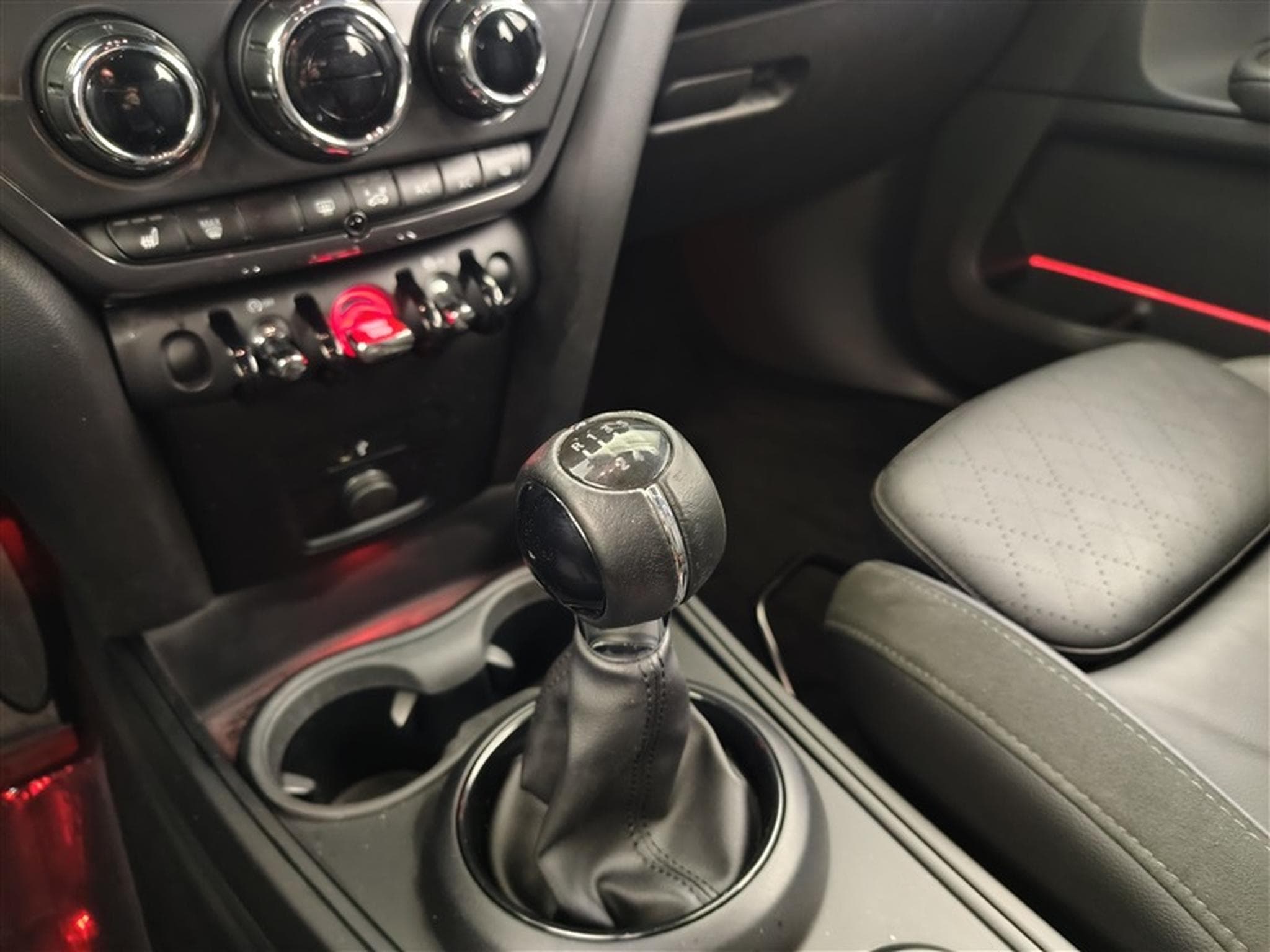 MINI Countryman Mini Countryman 1.5 Cooper Cuir / Navi / Led (2019) - Foto 12