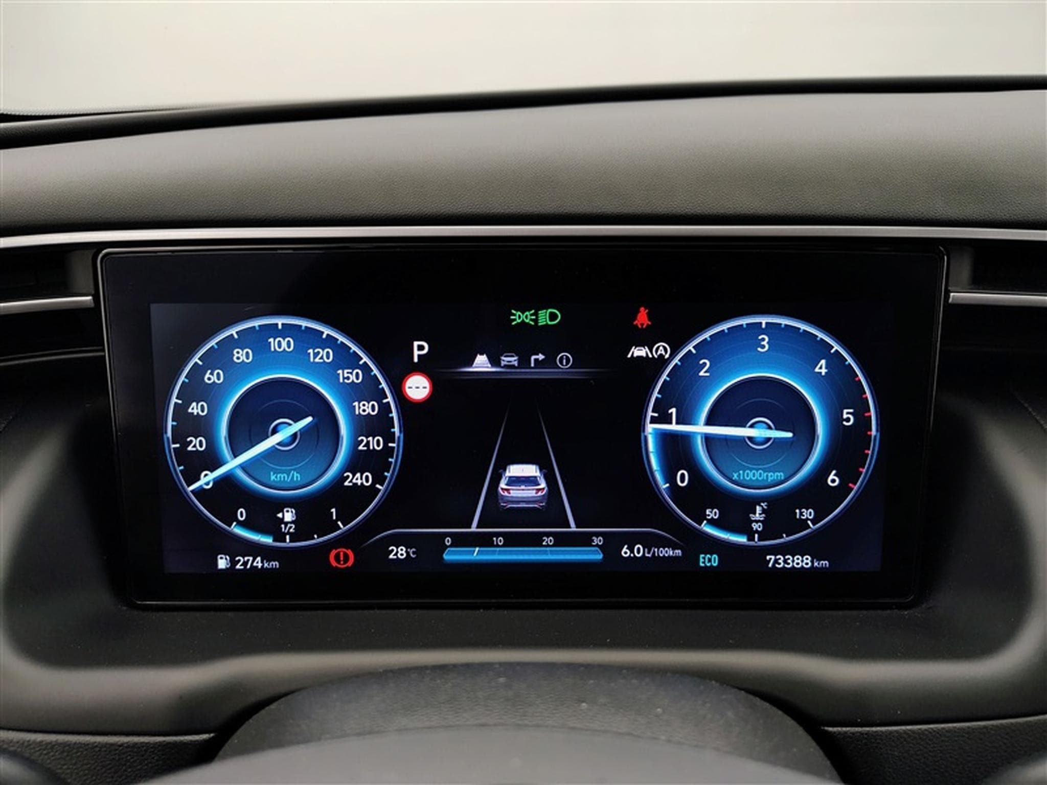 Hyundai Tucson 1.6 CRDi MHEV Feel DCT NAVI / FULL LED / CARPLAY (2023) - Foto 10