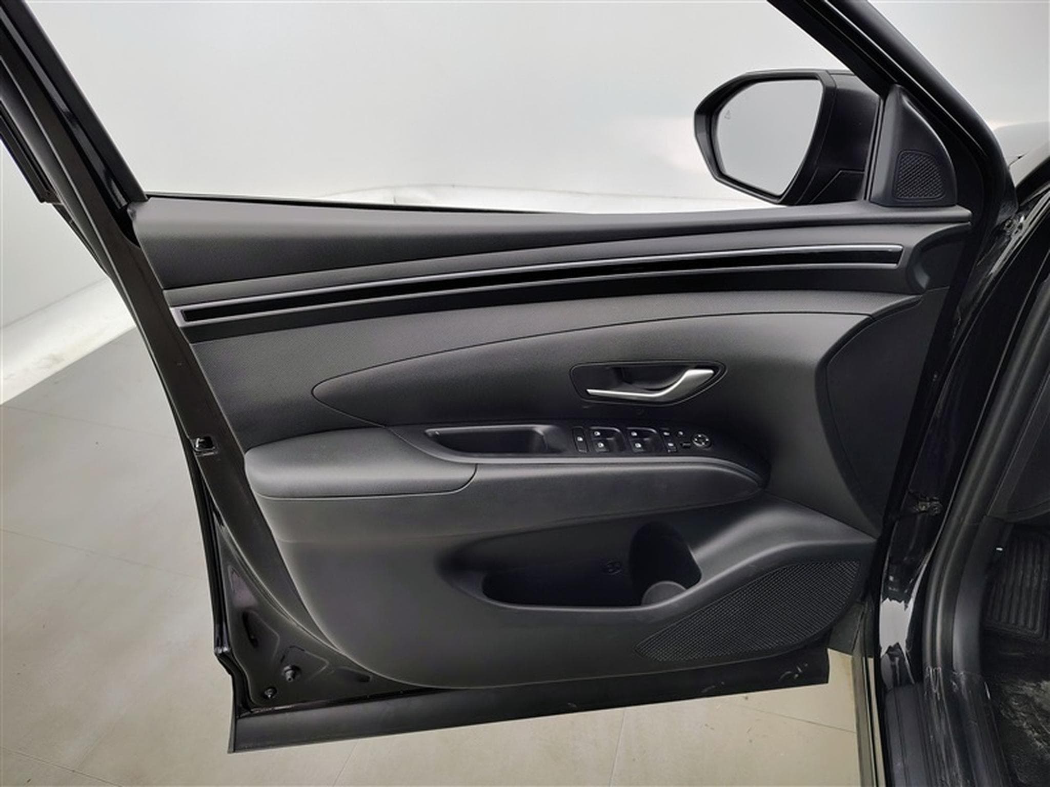 Hyundai Tucson 1.6 CRDi MHEV Feel DCT NAVI / FULL LED / CARPLAY (2023) - Foto 17