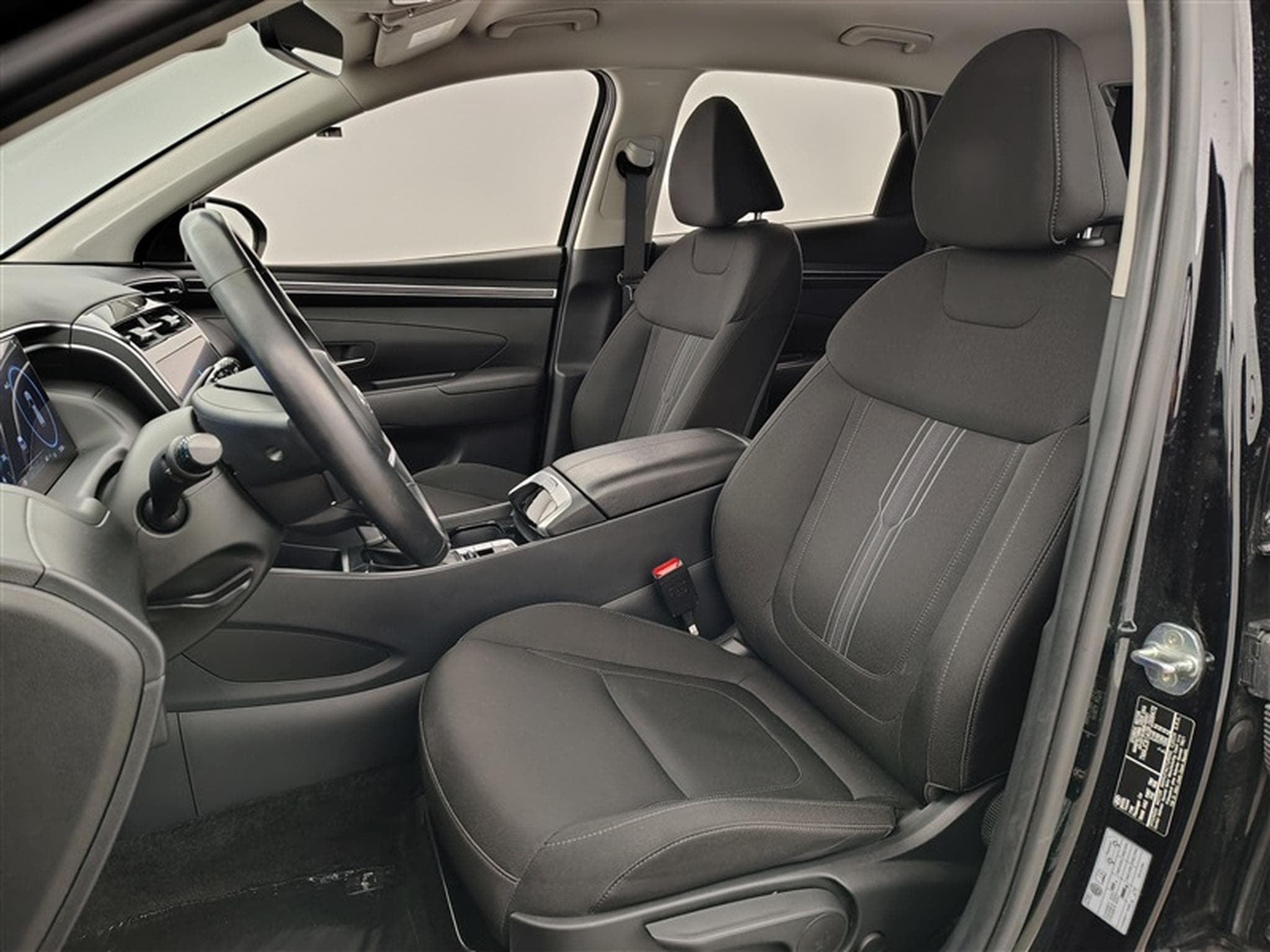 Hyundai Tucson 1.6 CRDi MHEV Feel DCT NAVI / FULL LED / CARPLAY (2023) - Foto 7