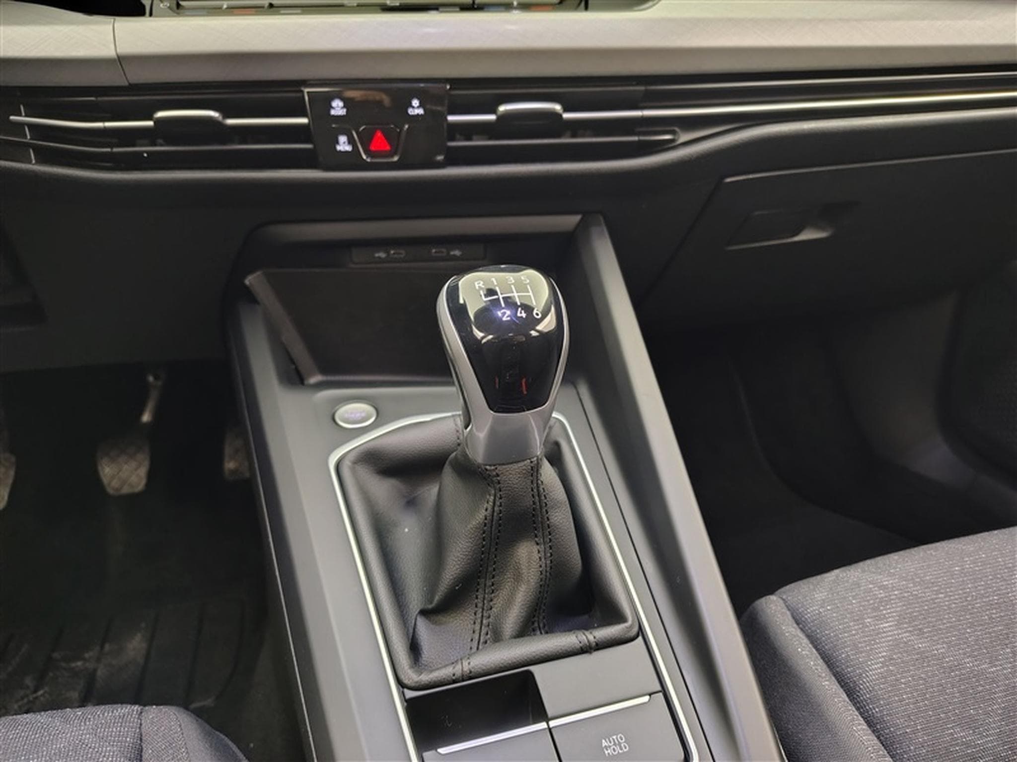 VW Golf (2021) - Photo 12