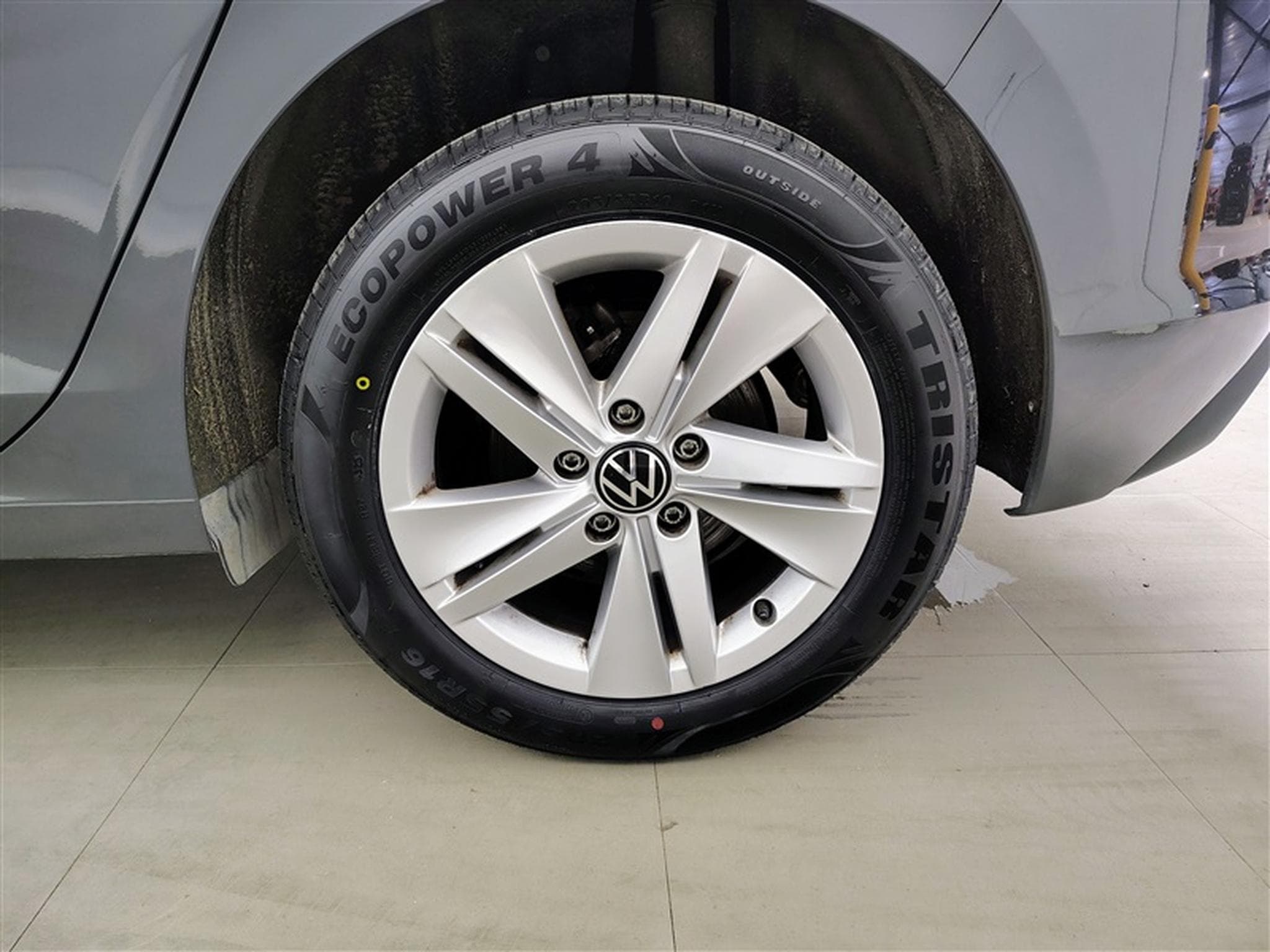 VW Golf (2021) - Photo 6