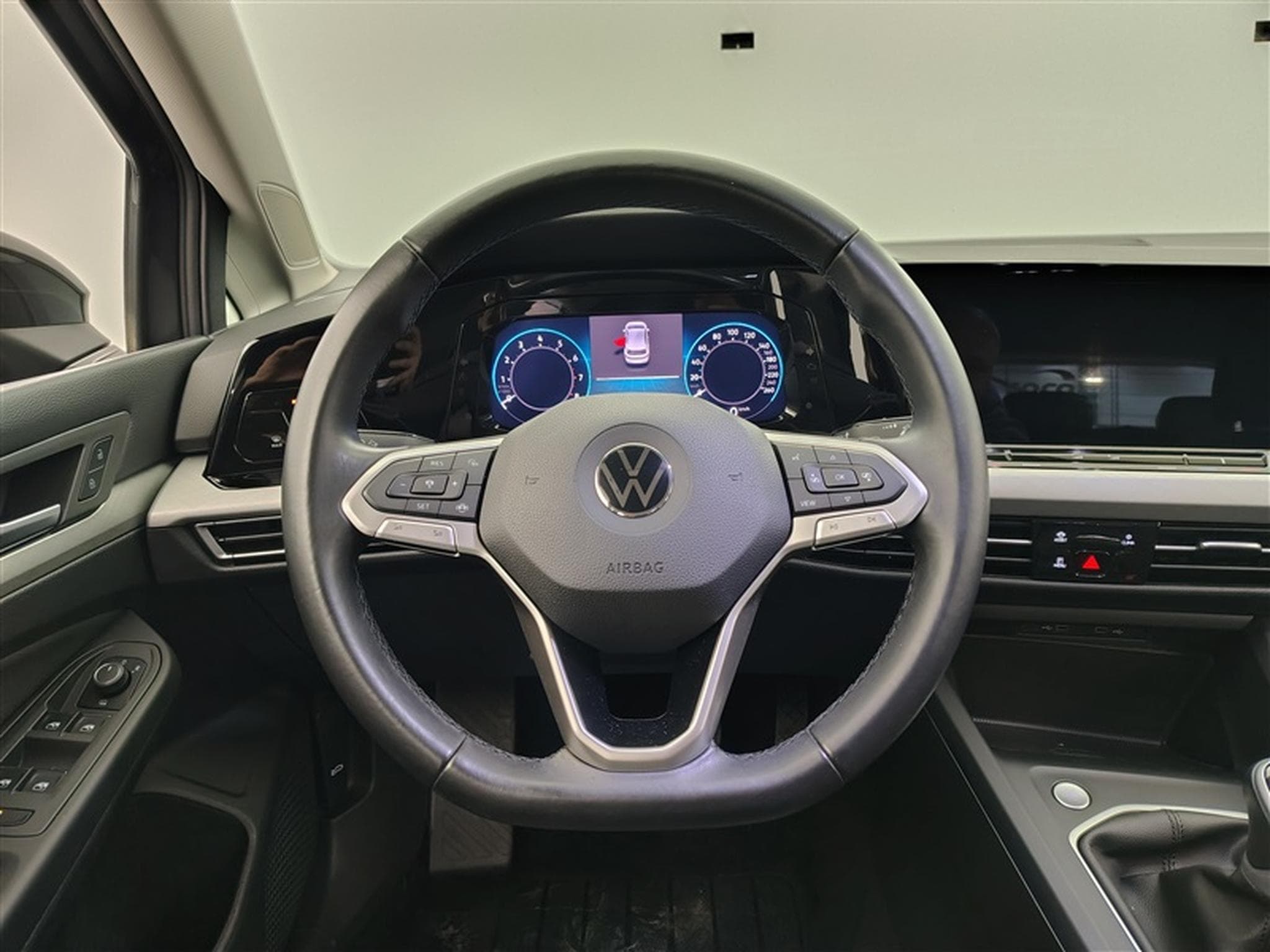 VW Golf (2021) - Photo 9