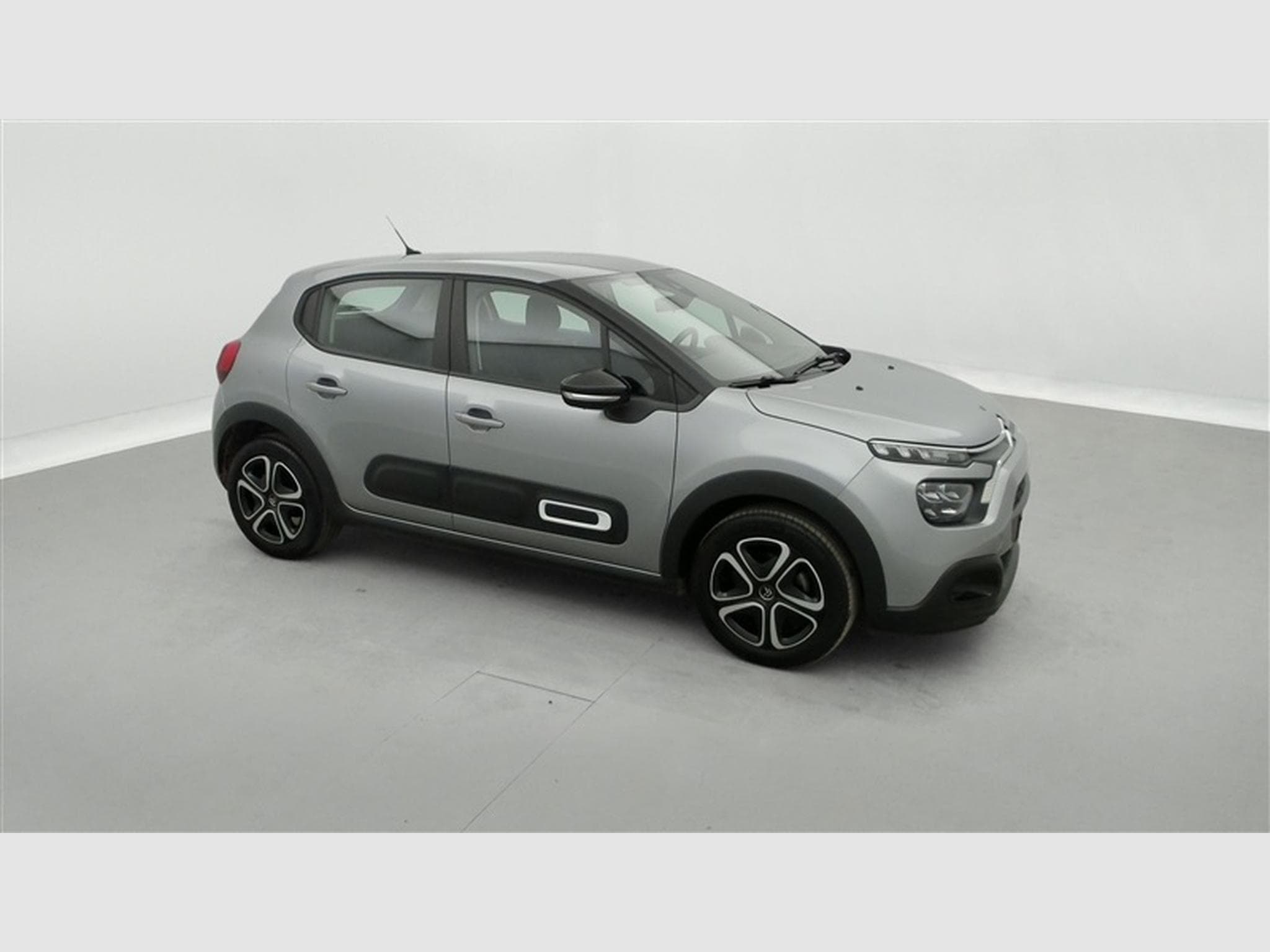Citroen C3 1.2i PureTech Plus NAVI / FULL LED / PDC AR (2024) - Foto 22