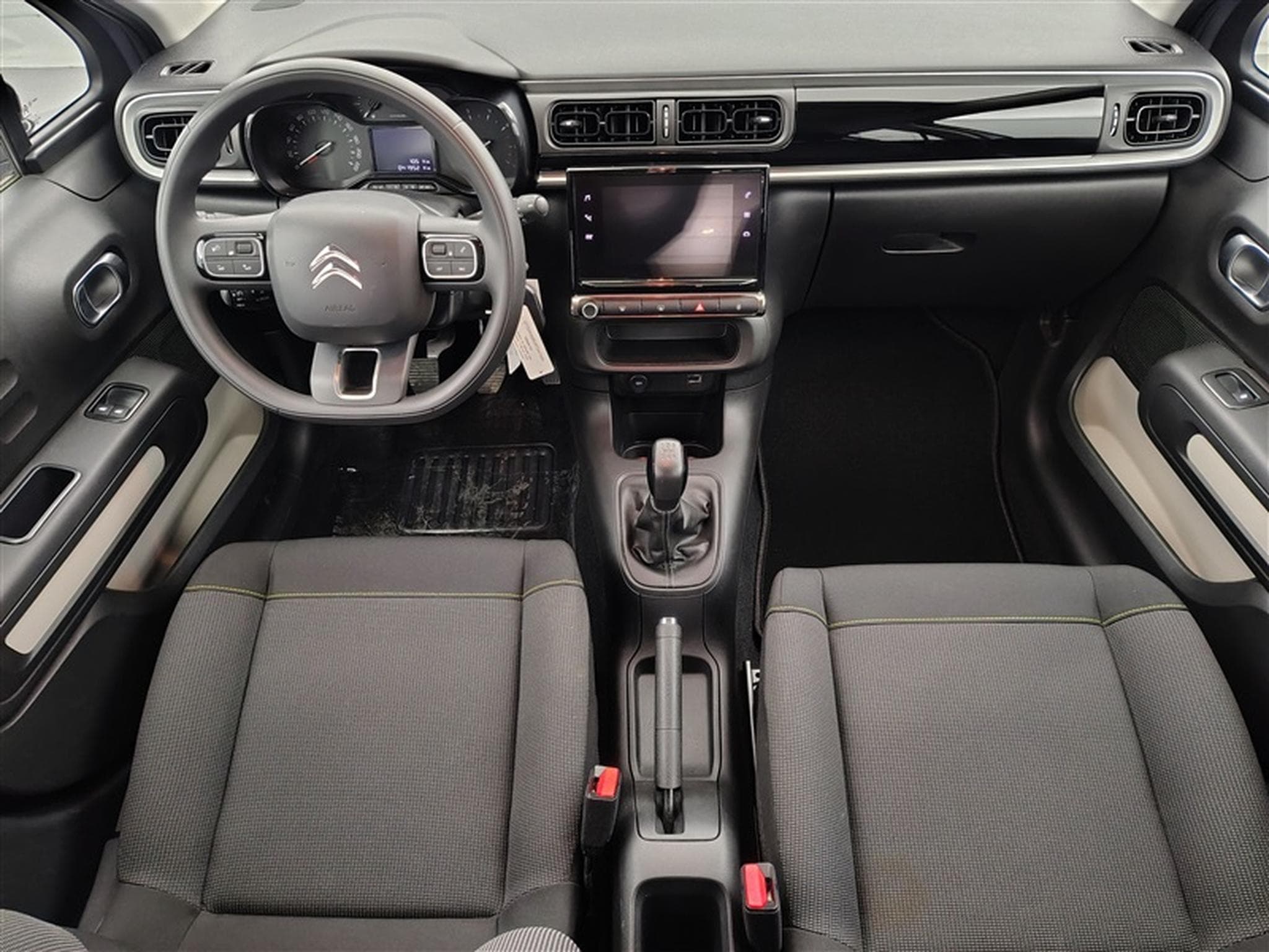 Citroen C3 1.2i PureTech Plus NAVI / FULL LED / PDC AR (2024) - Foto 8