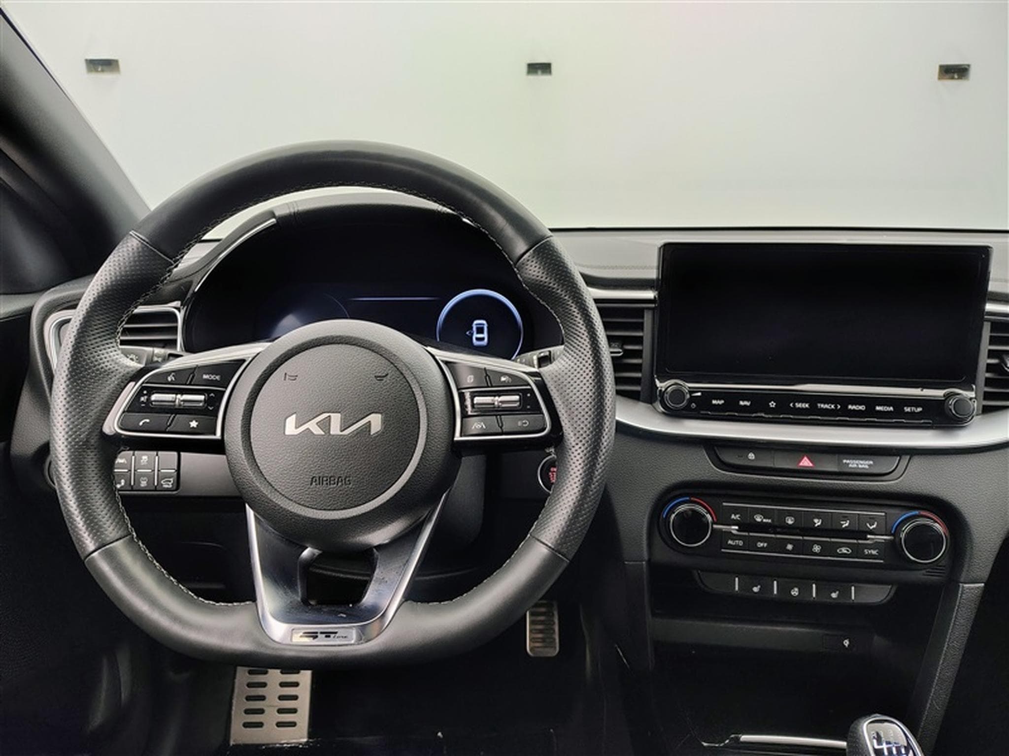 Kia ProCeed 1.0TGI GT-LINE Navi / Led / Caméra (2024) - Photo 9