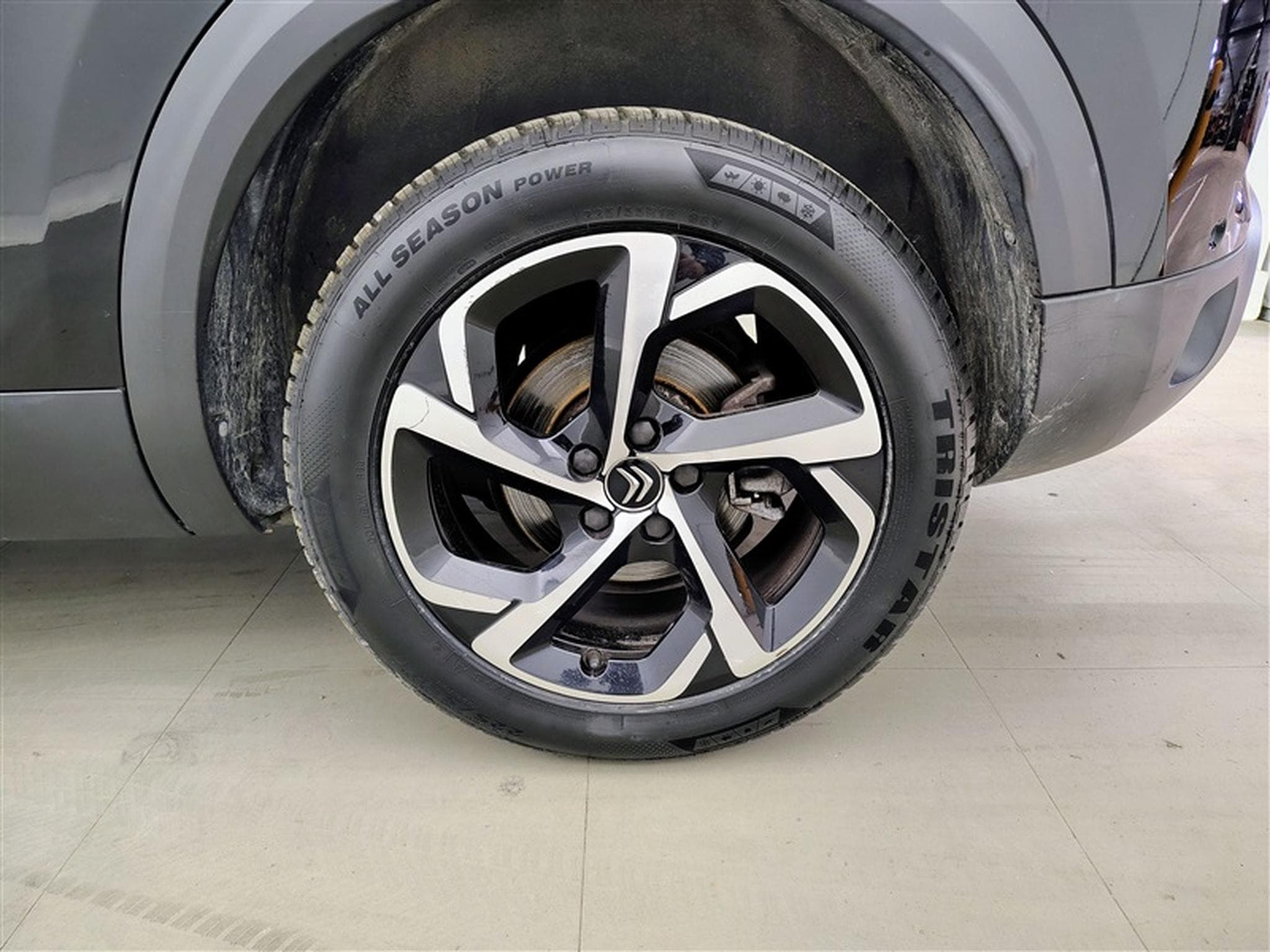 Citroen C5 Aircross 1.2 PureTech 130cv EAT8 Feel CARPLAY / CAMERA / JA 18" (2020) - Photo 6