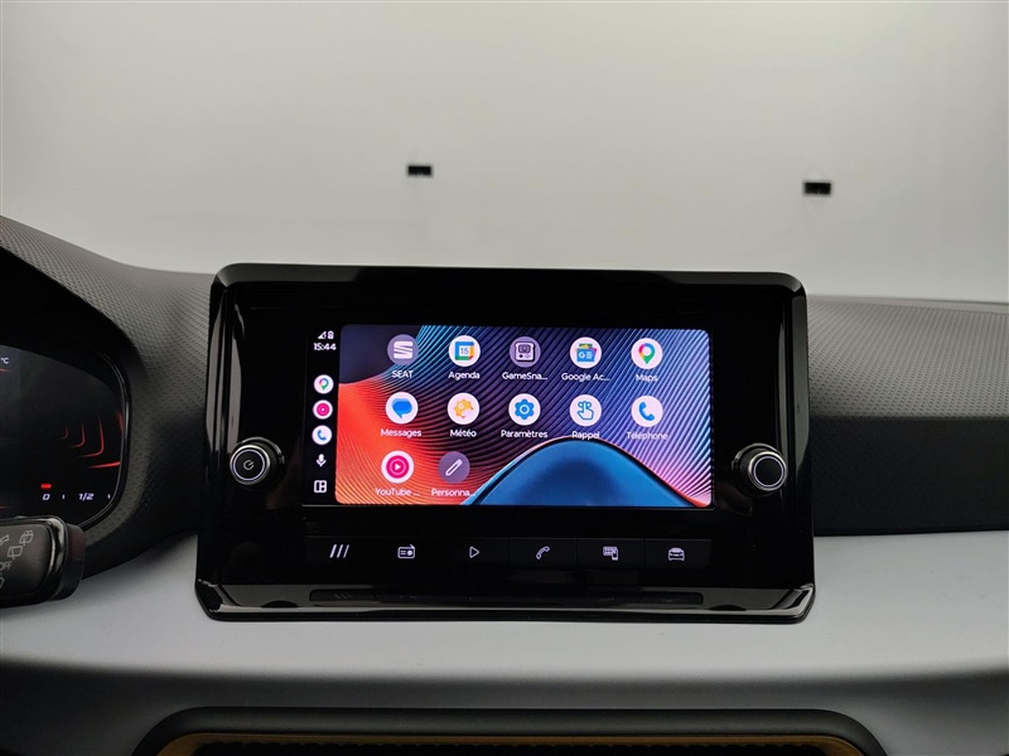 Seat Ibiza 1.0i MPI 80cv CARPLAY / LED / PDC / ALU (2026) - Photo 20