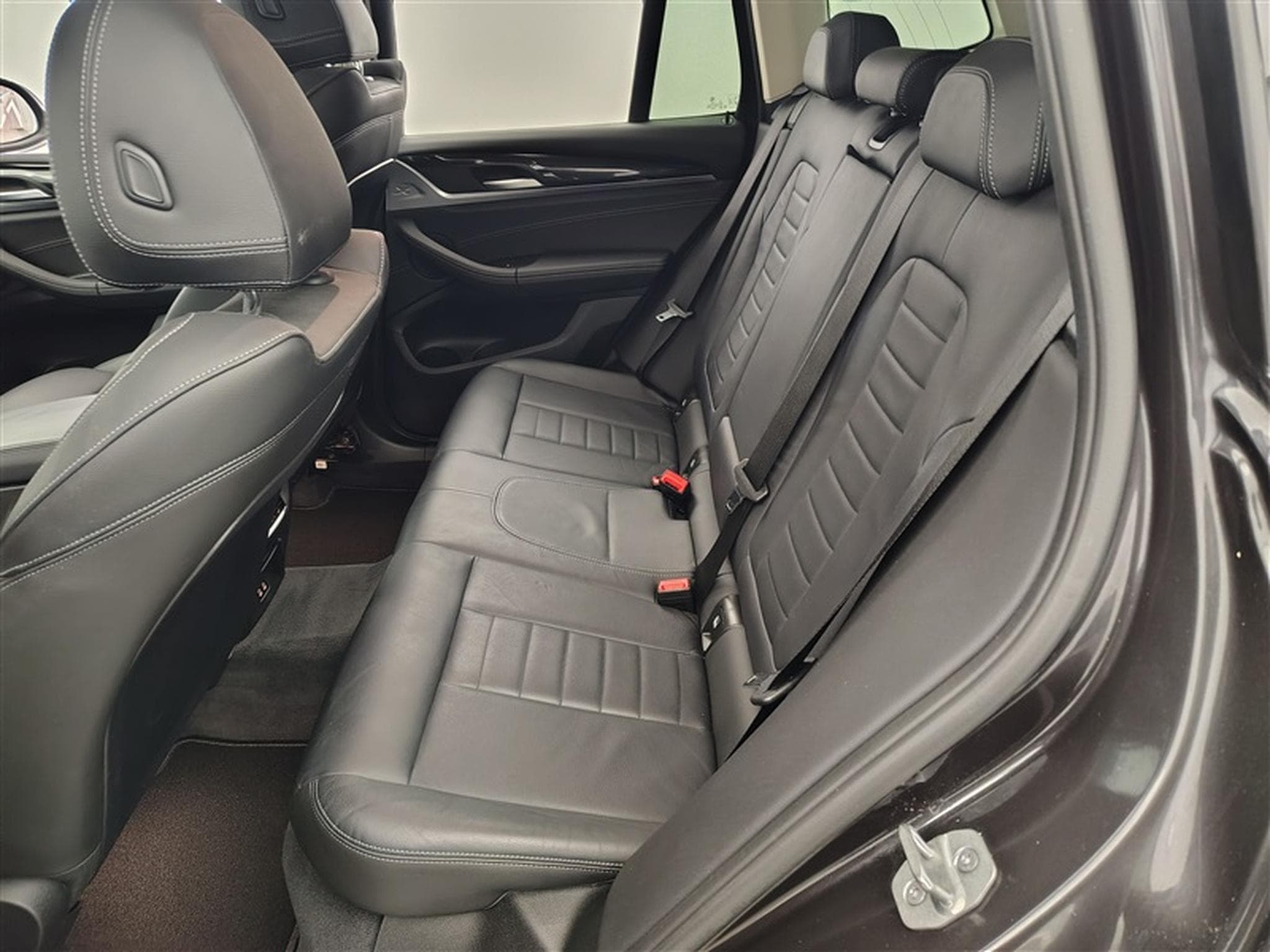 BMW X3 2.0 dA xDrive20 MHEV NAVI / CUIR SPORT / FULL LED (2023) - Foto 13