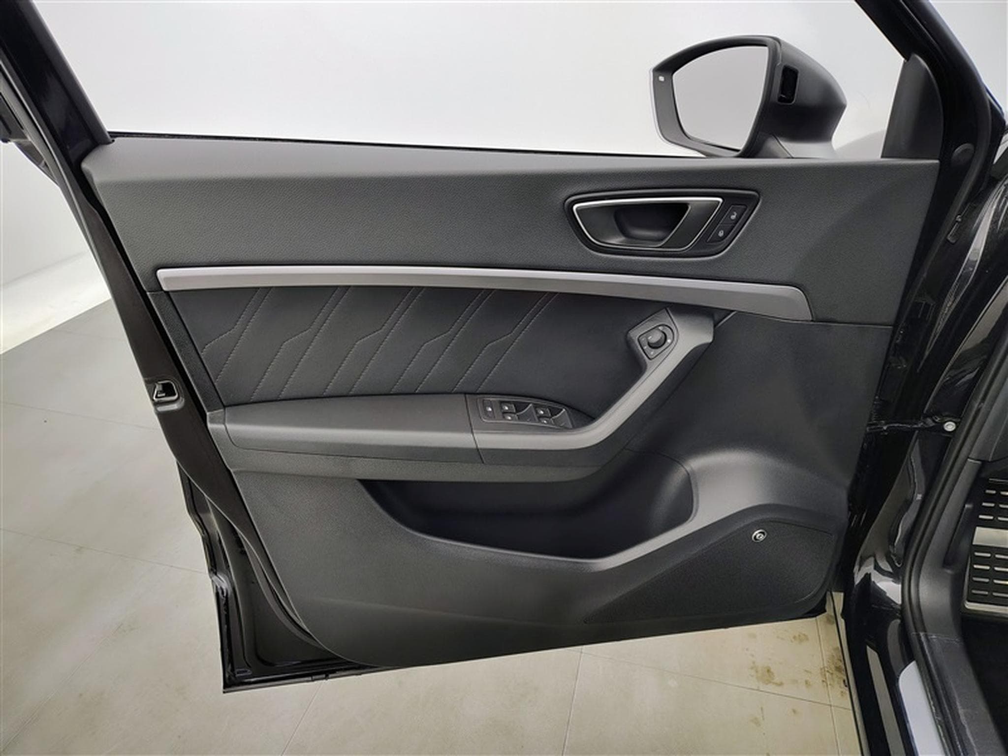 Seat Ateca 2.0 TDI 150cv "FR" NAVI / FULL LED / KEYLESS/ CAMERA / JA 19 (2023) - Photo 17