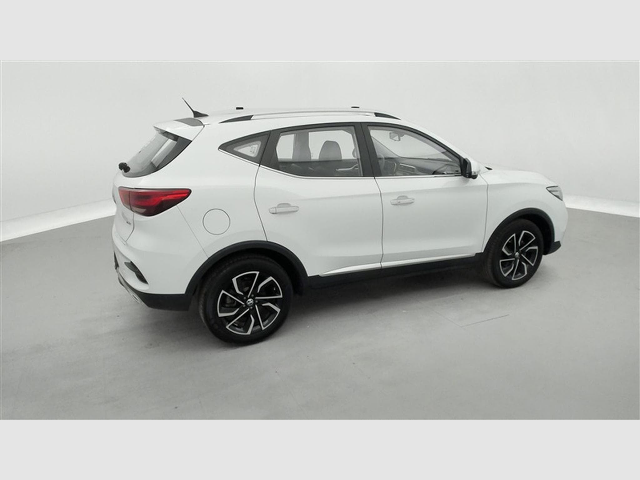 MG ZS 1.0 T-GDi 110cv AUTO Luxury NAVI / FULL LED / CUIR / CAMERA (2024) - Photo 25