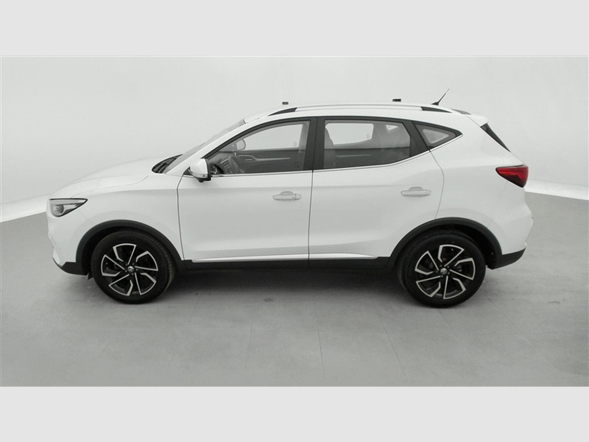 MG ZS 1.0 T-GDi 110cv AUTO Luxury NAVI / FULL LED / CUIR / CAMERA (2024) - Photo 3