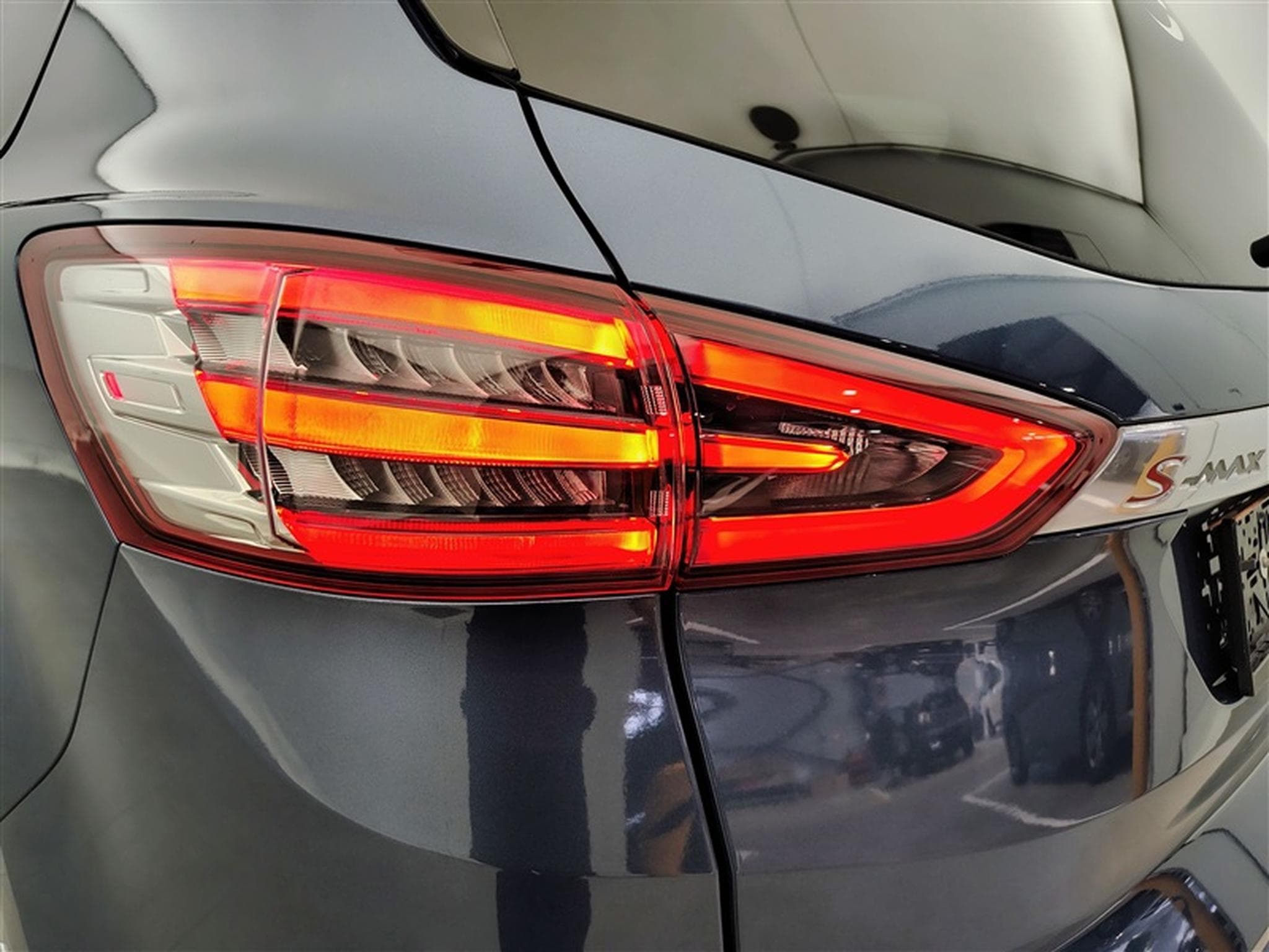 Ford S-Max 2.0 TDCi  Navi / Led / PDC av+ar (2022) - Photo 16