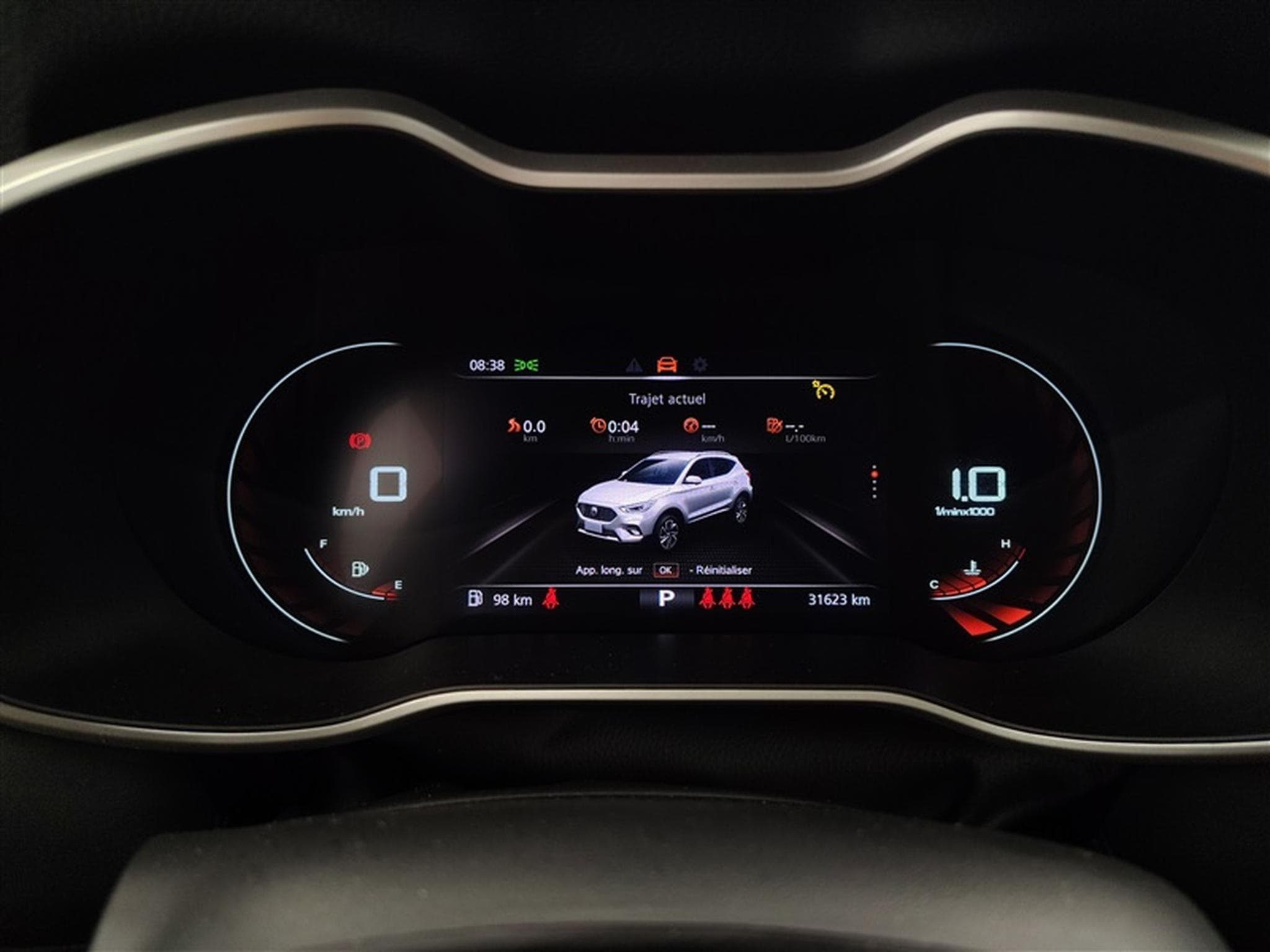 MG ZS 1.0 T-GDi 110cv AUTO Luxury NAVI / FULL LED / CUIR / CAMERA (2024) - Photo 10