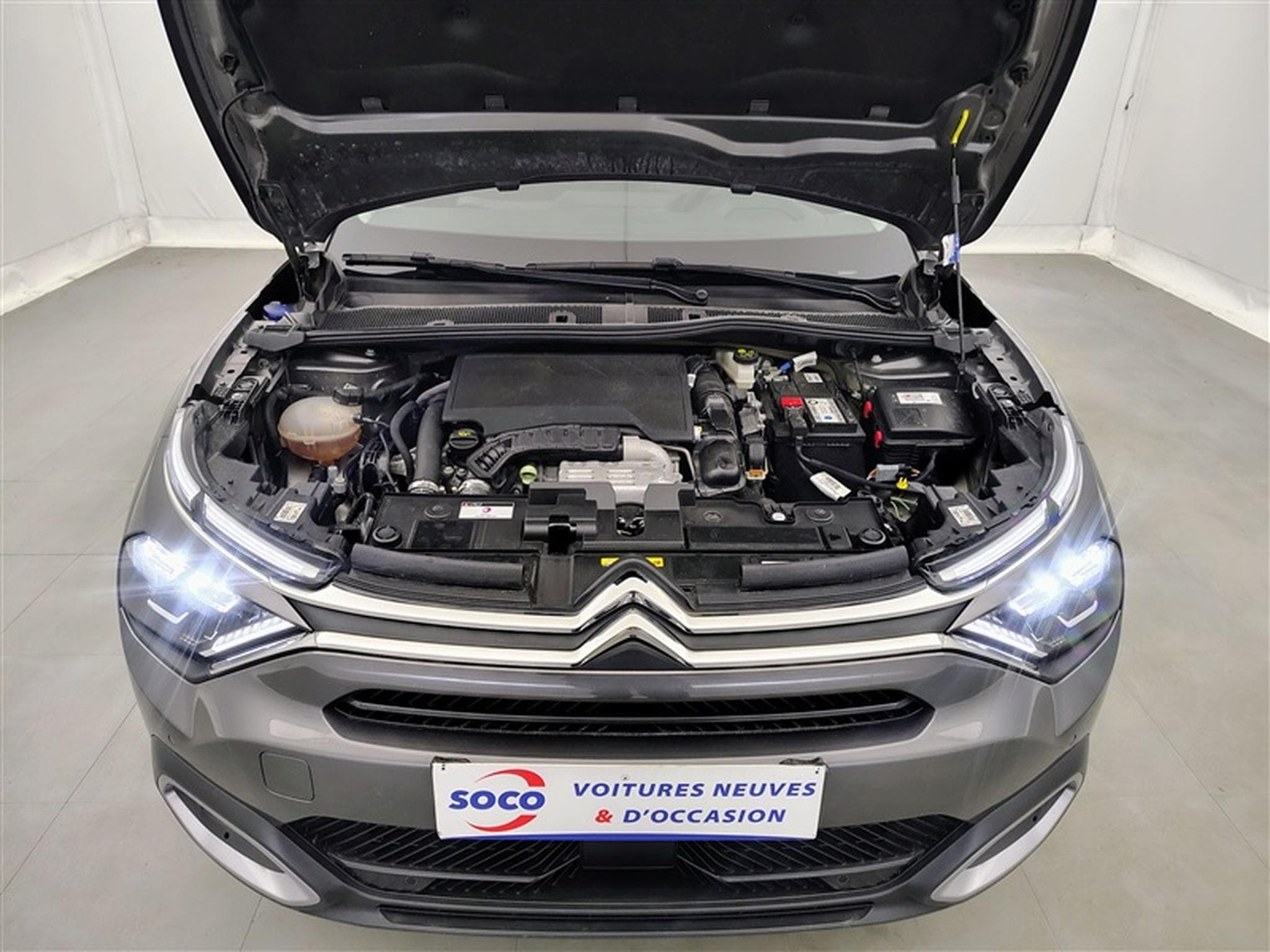 Citroen C4 X 1.2 PureTech 130cv EAT8 Shine S-CUIR / NAVI / CAMERA (2023) - Photo 19