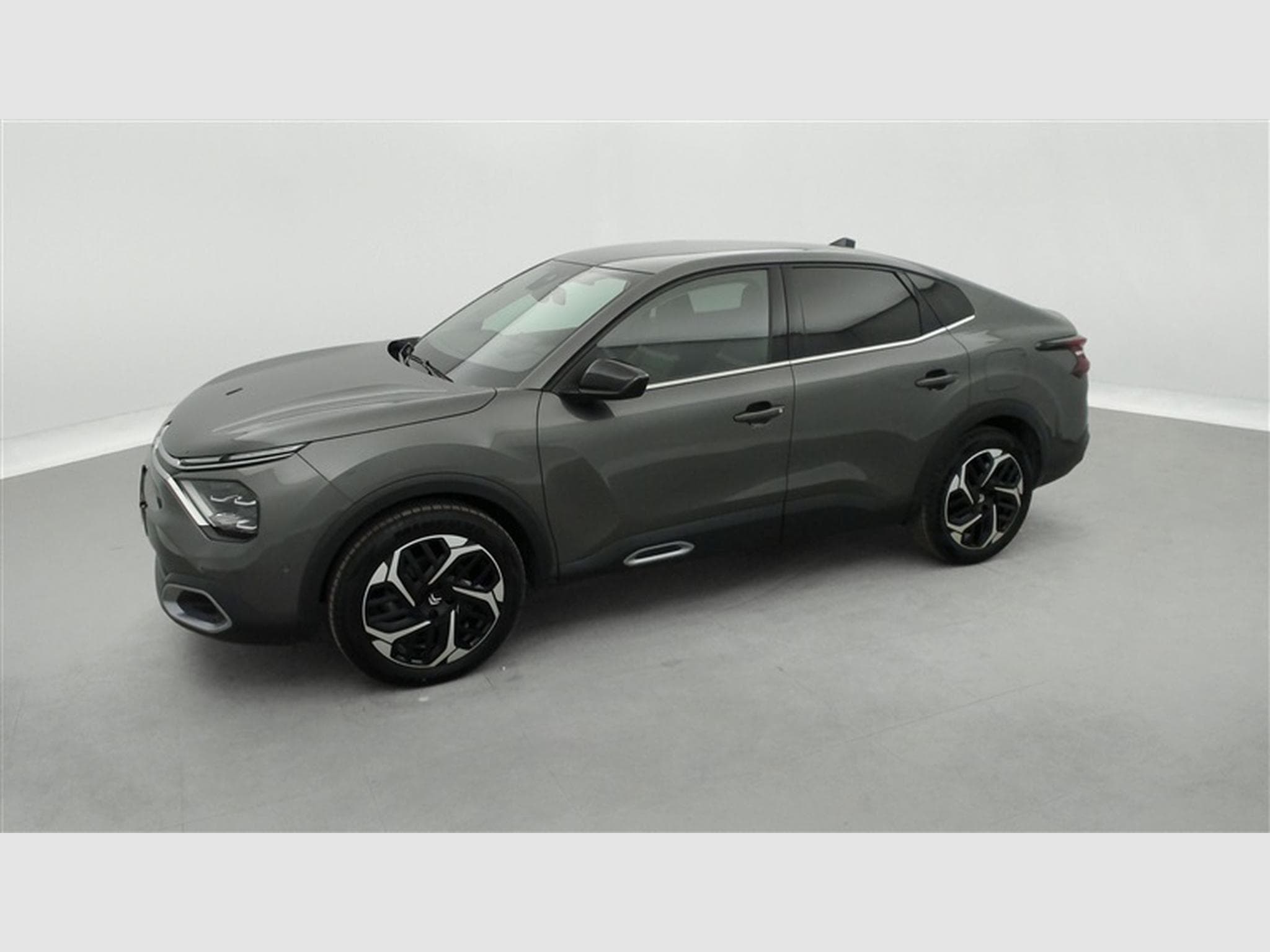 Citroen C4 X 1.2 PureTech 130cv EAT8 Shine S-CUIR / NAVI / CAMERA (2023) - Photo 21