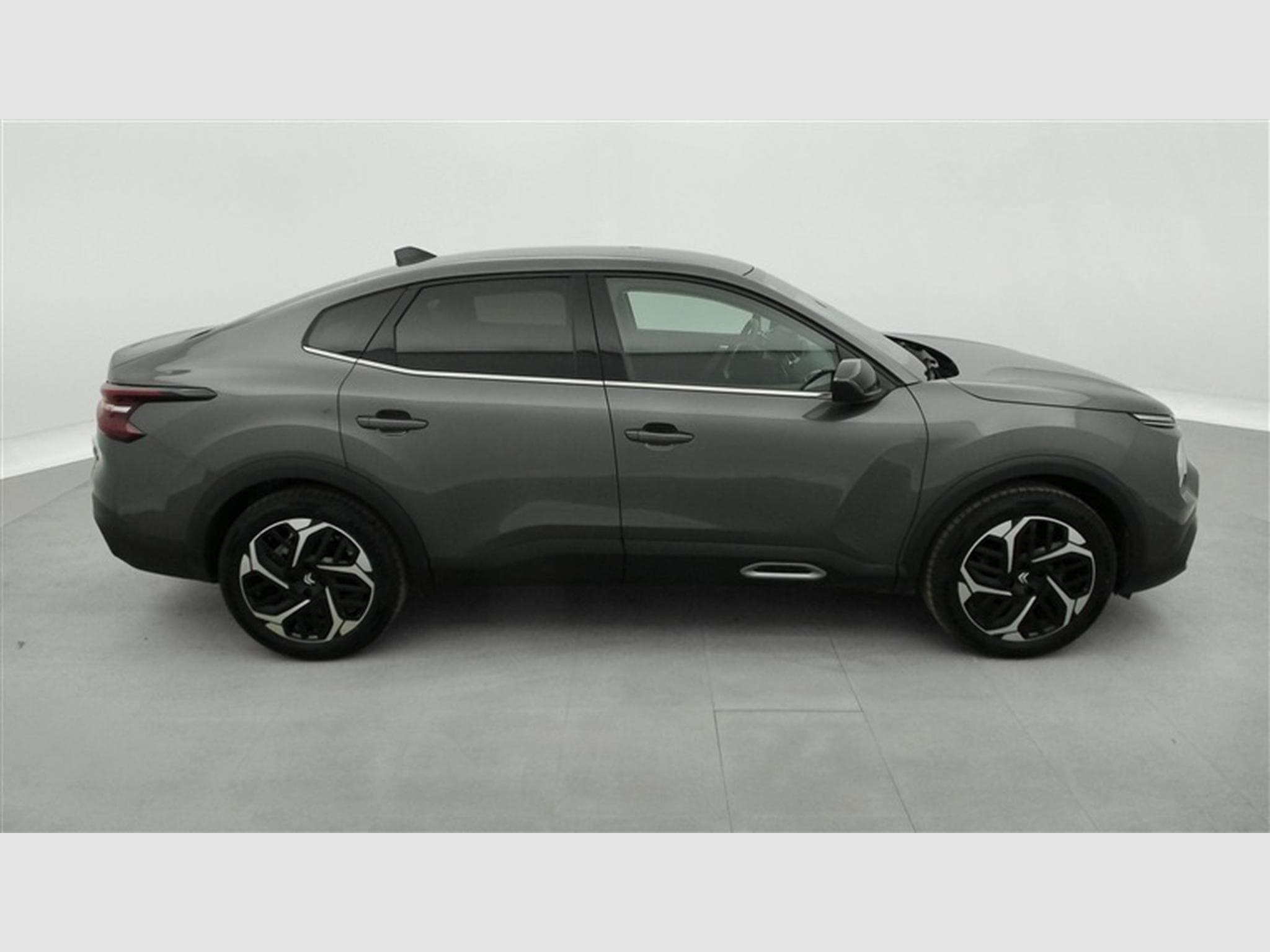 Citroen C4 X 1.2 PureTech 130cv EAT8 Shine S-CUIR / NAVI / CAMERA (2023) - Photo 24