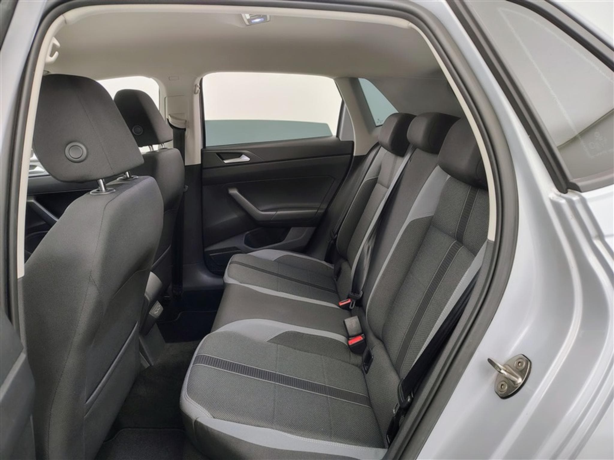 VW Polo 1.0 TSi Highline OPF (2020) - Photo 13