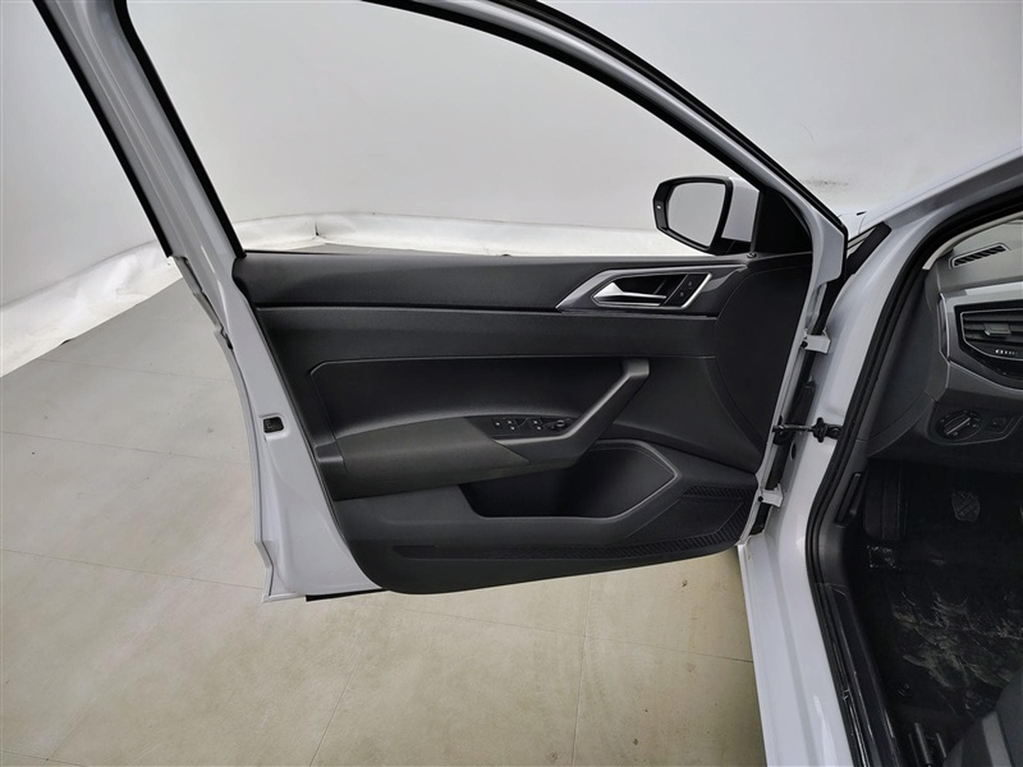 VW Polo 1.0 TSi Highline OPF (2020) - Photo 16