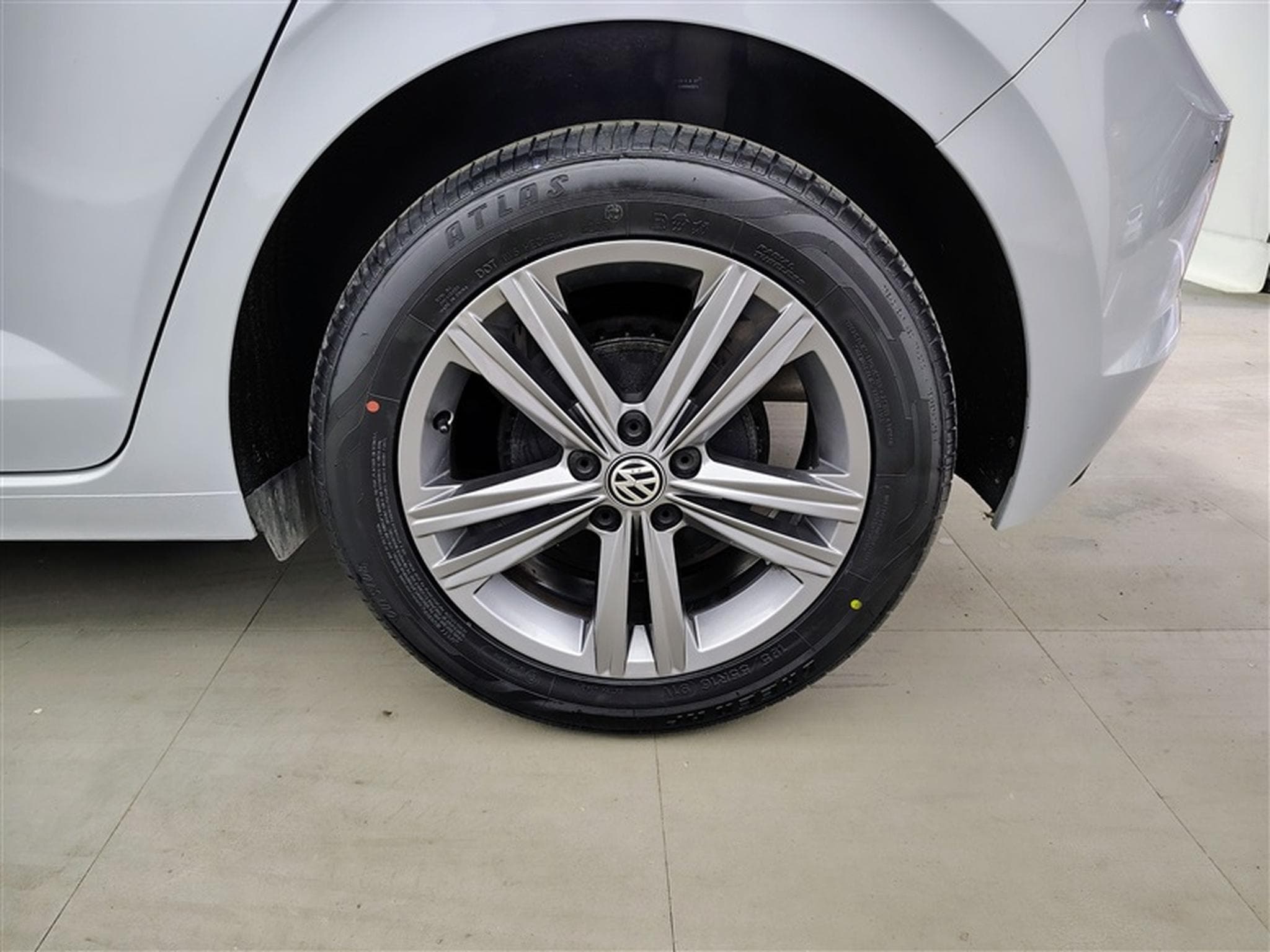VW Polo 1.0 TSi Highline OPF (2020) - Photo 6