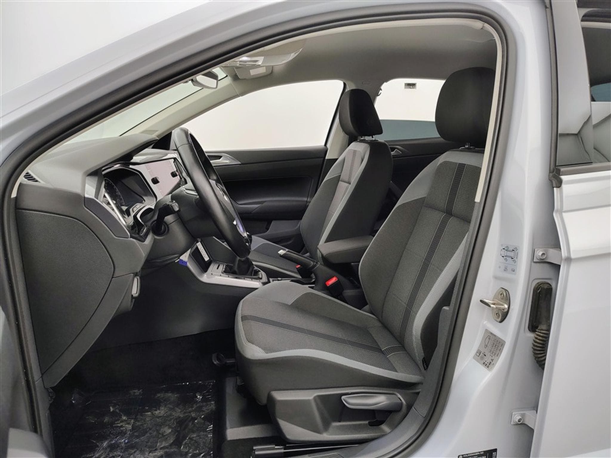 VW Polo 1.0 TSi Highline OPF (2020) - Photo 7