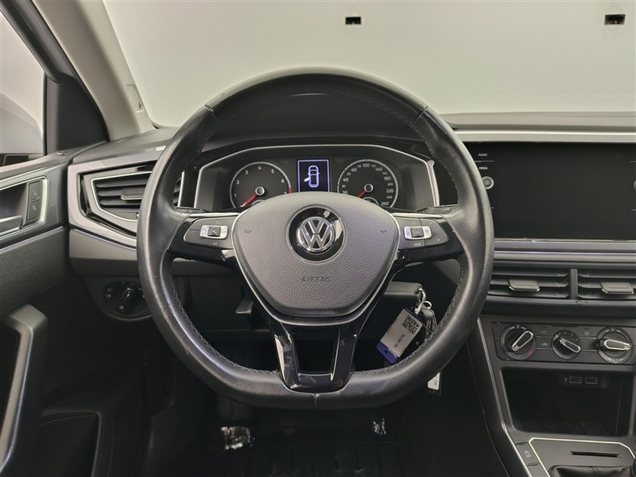 VW Polo 1.0 TSi Highline OPF (2020) - Photo 9
