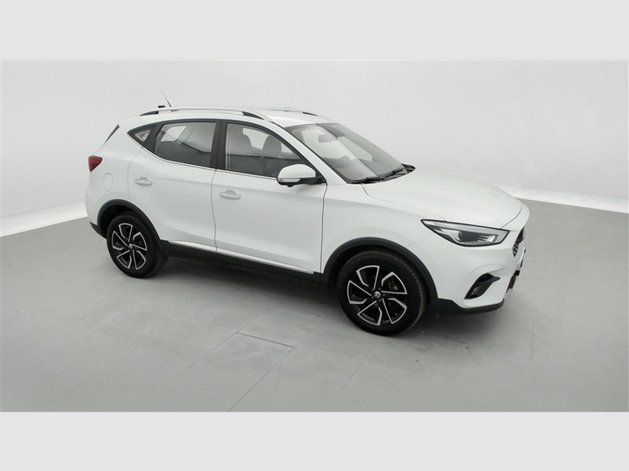 MG ZS 1.0 T-GDi 110cv AUTO Luxury NAVI / FULL LED / CUIR / CAMERA (2024) - Photo 23