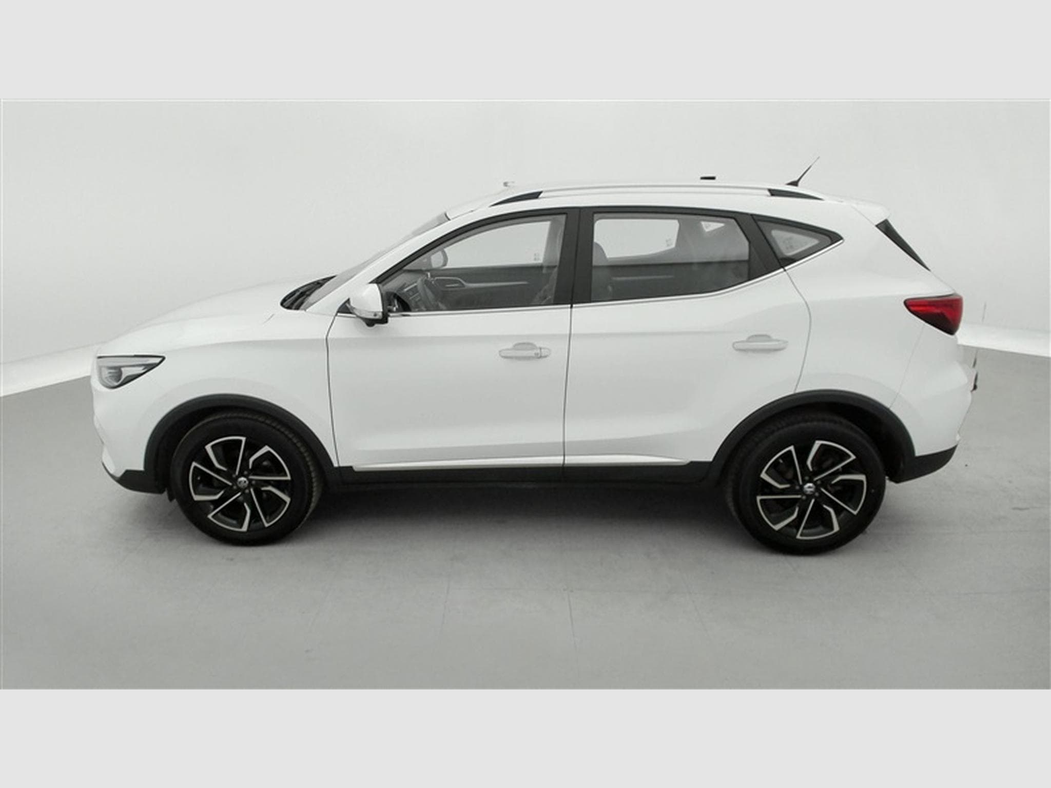 MG ZS 1.0 T-GDi 110cv AUTO Luxury NAVI / FULL LED / CUIR / CAMERA (2024) - Photo 3