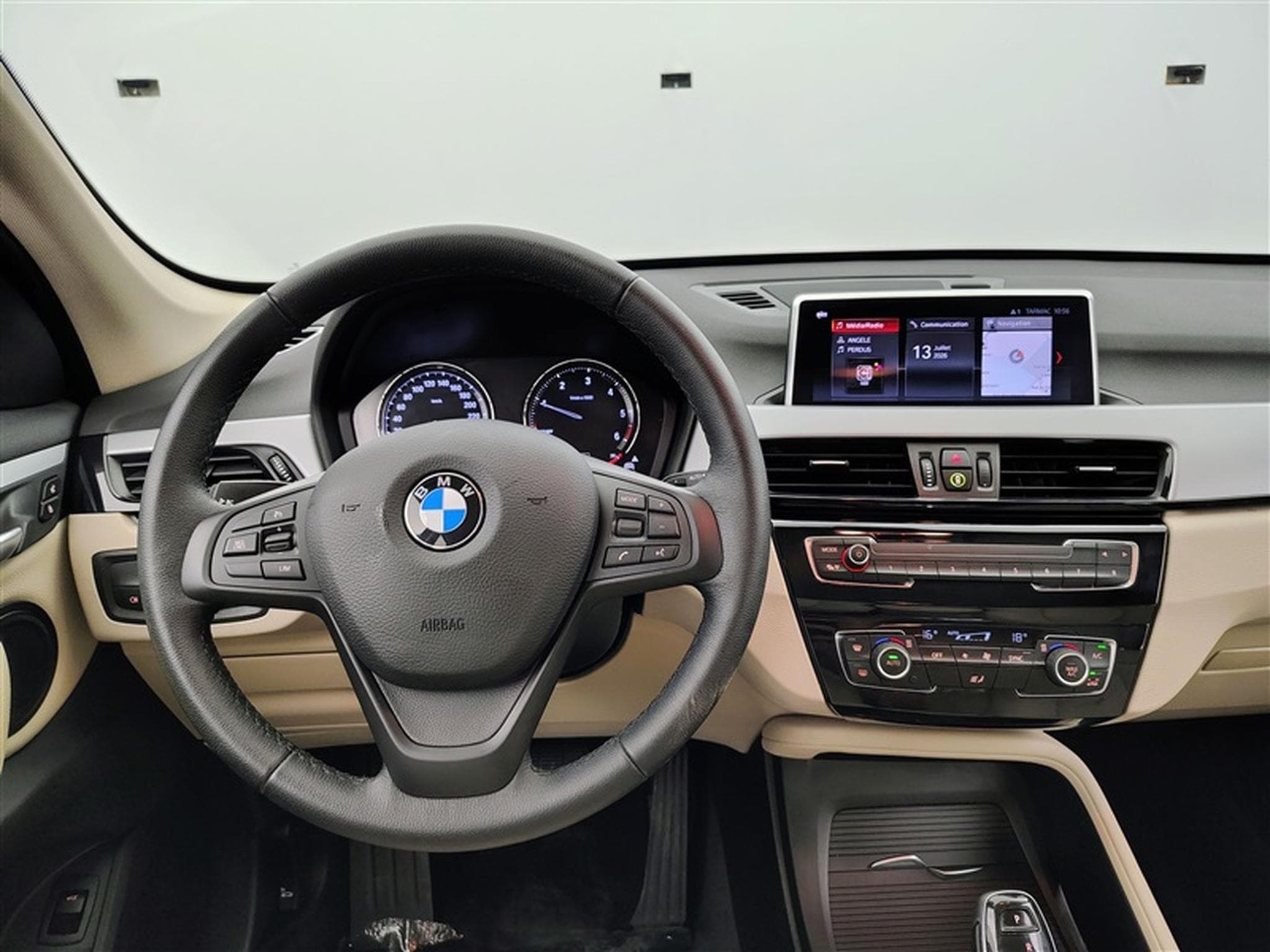 BMW X1 1.5 dA sDrive16 Cuir / Navi / PDC av+ar (2020) - Photo 9