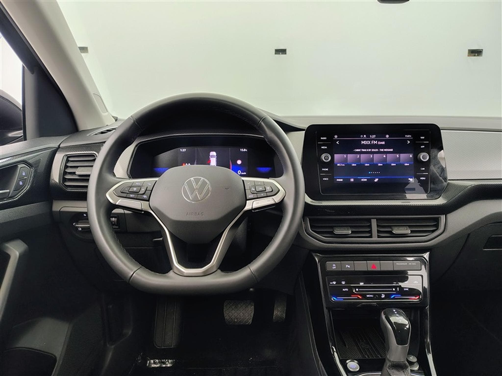 VW T-Cross 1.0 TSI 115cv DSG Life CARPLAY / CAMERA / FULL LED / ALU (2025) - Photo 9