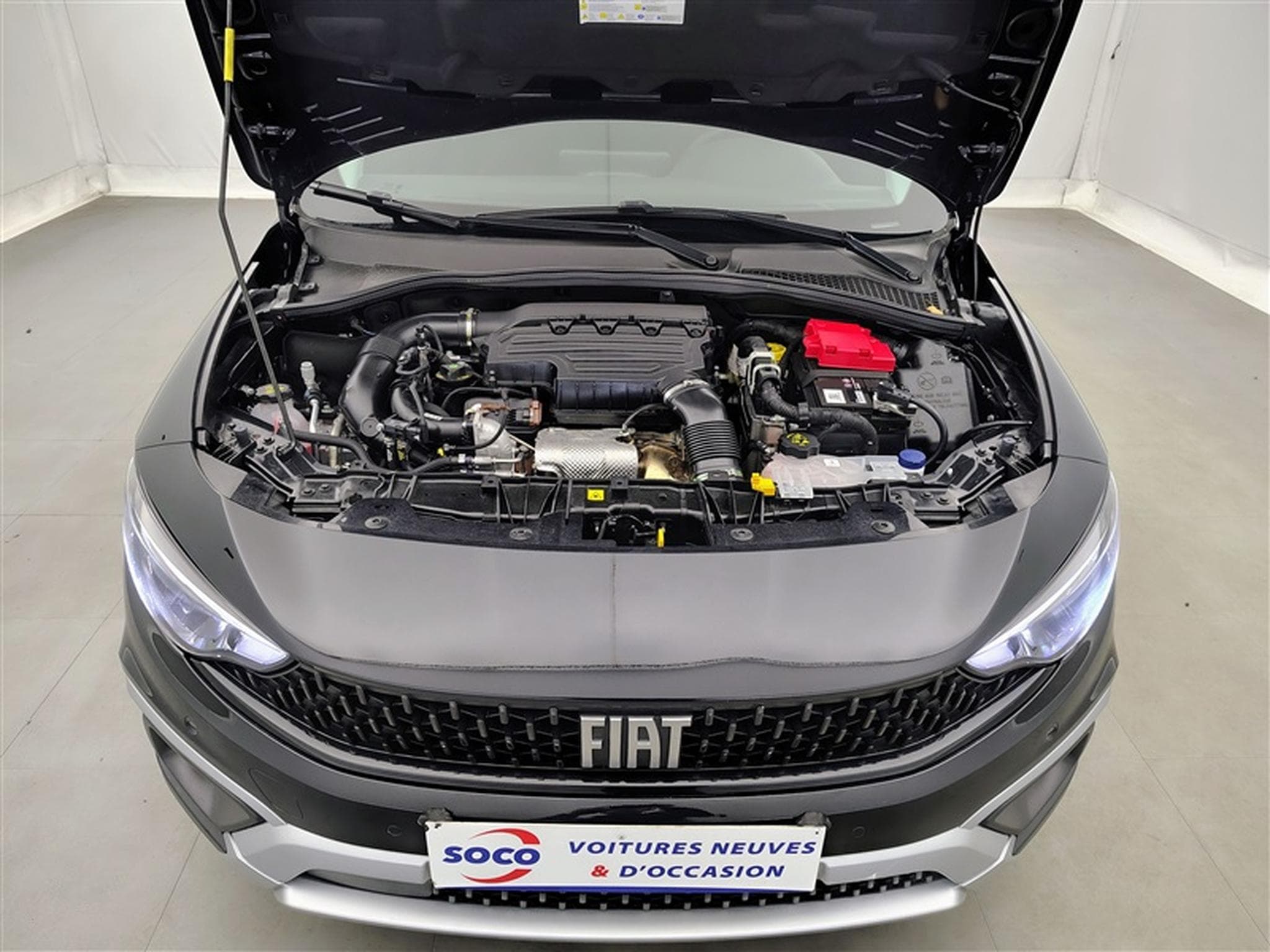 Fiat Tipo SW Cross 1.5 Hybrid T DCT°CARPLAY°CAM°PDC AV-AR°JA17 (2023) - Photo 18