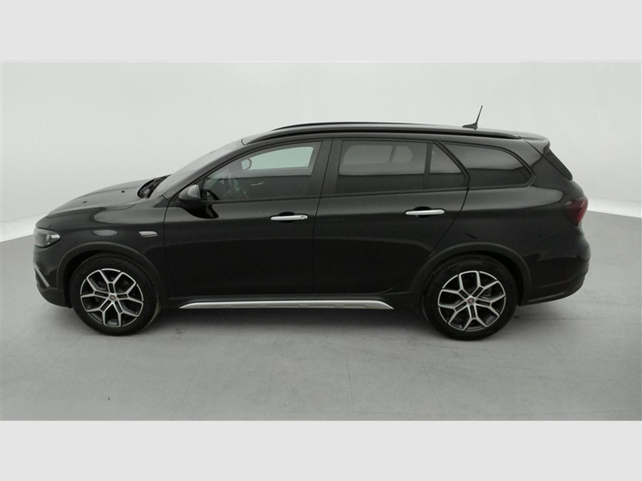 Fiat Tipo SW Cross 1.5 Hybrid T DCT°CARPLAY°CAM°PDC AV-AR°JA17 (2023) - Photo 3