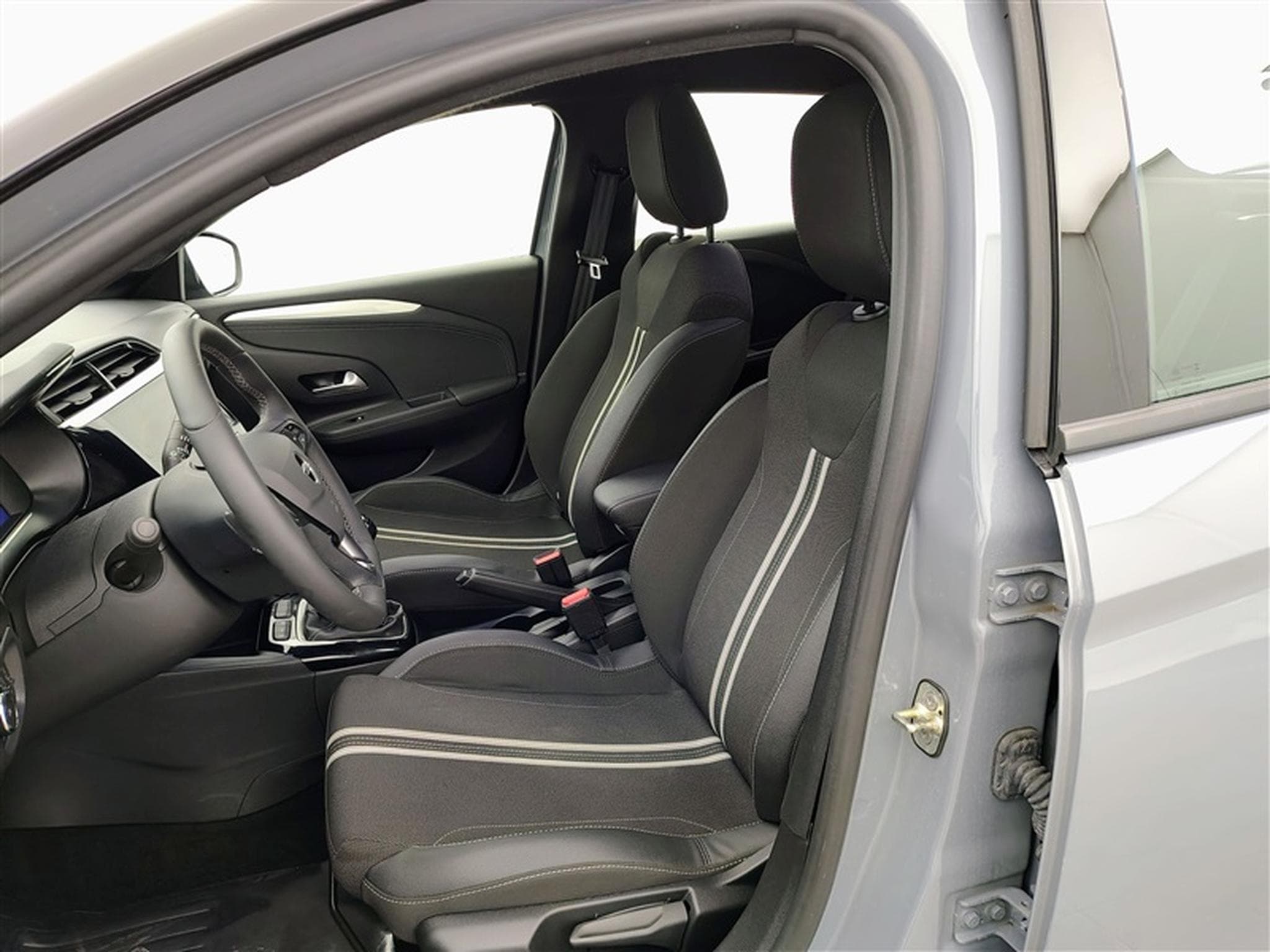 Opel Corsa 1.2 Turbo 100Cv GS Line S-CUIR / CARPLAY / FULL LED / CAMERA (2025) - Photo 7