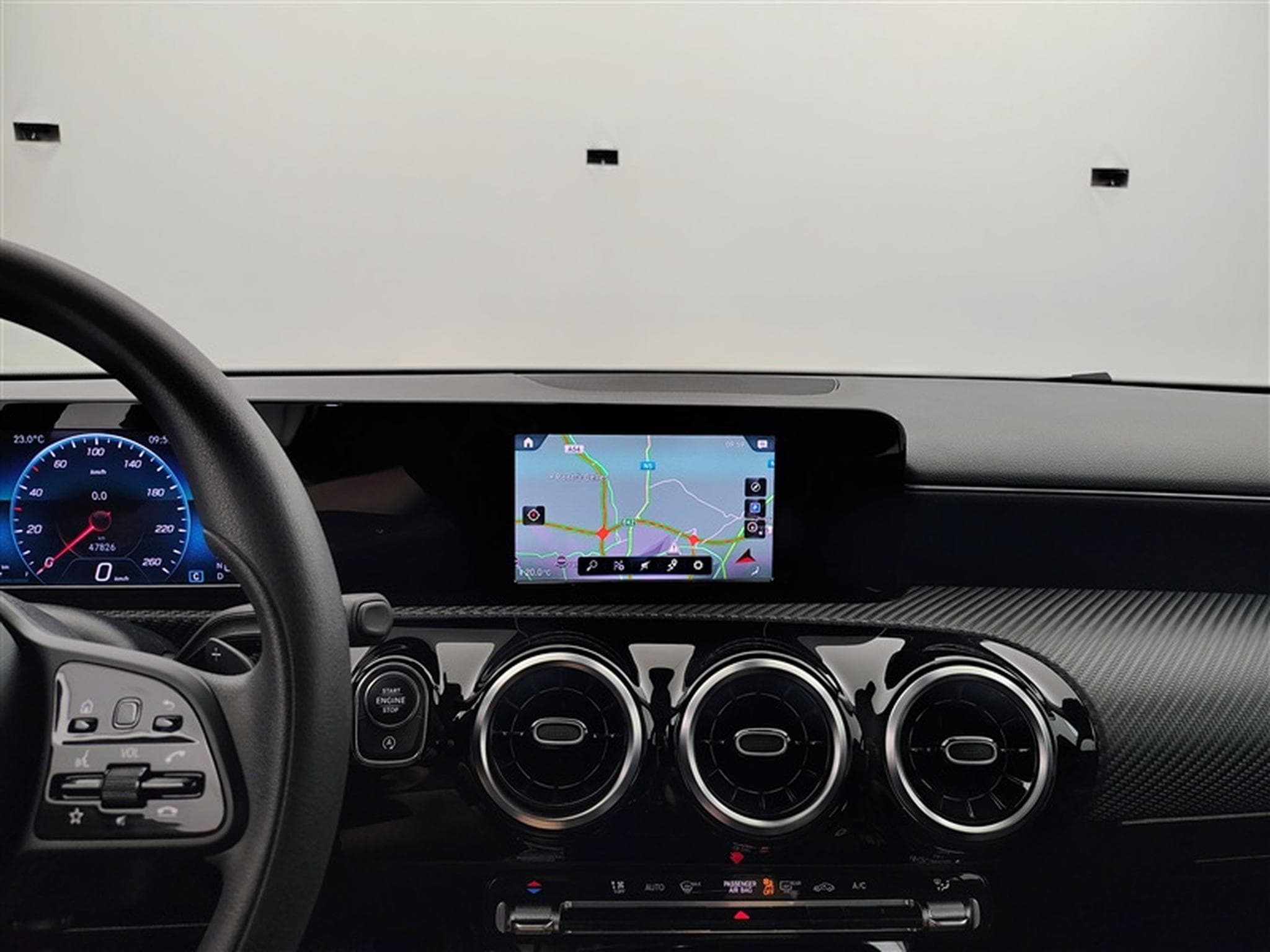 Mercedes CLA 180 Shooting Break AT7 NAVI / S-CUIR / PDC AV-AR (2023) - Foto 11