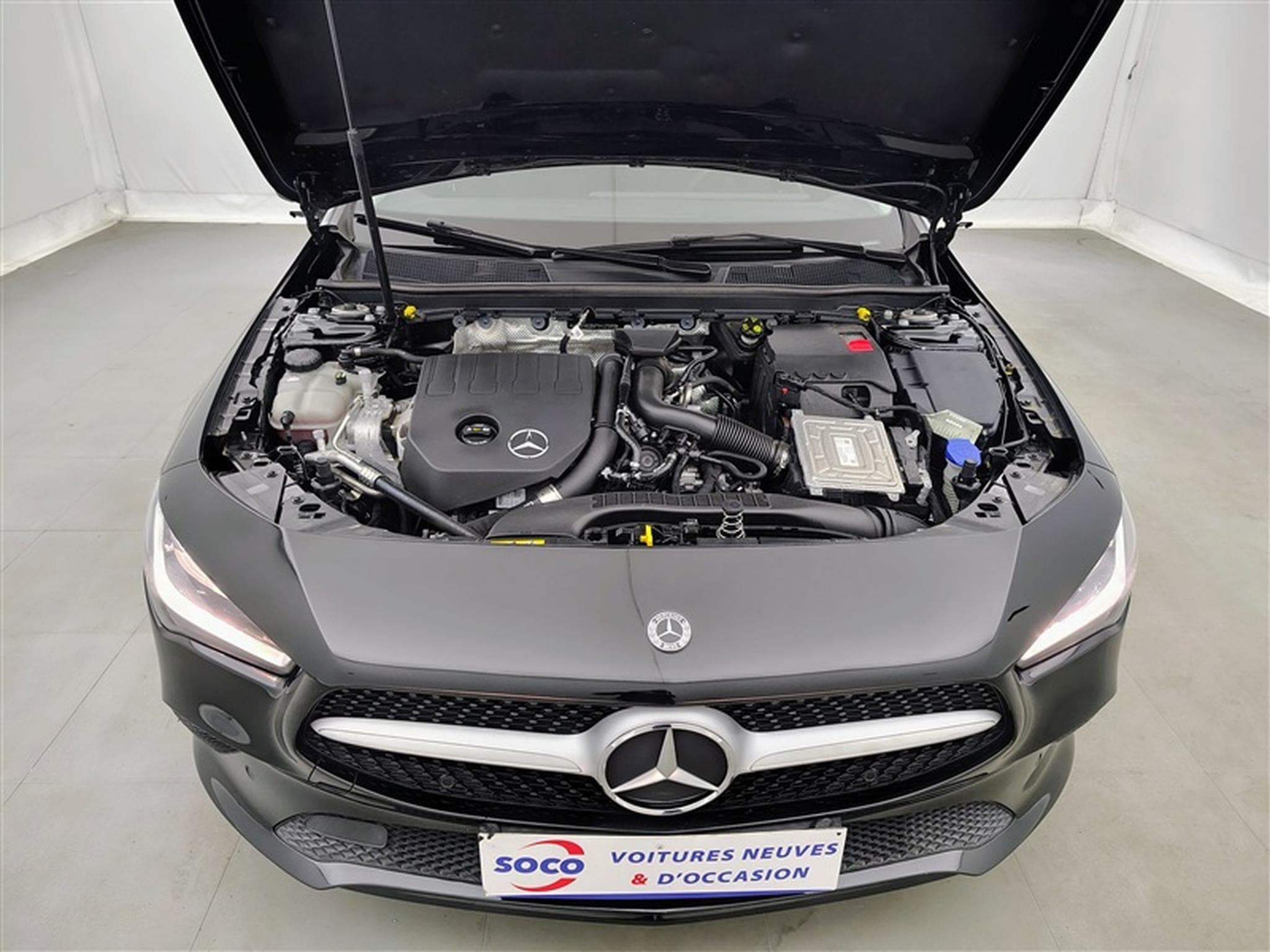 Mercedes CLA 180 Shooting Break AT7 NAVI / S-CUIR / PDC AV-AR (2023) - Foto 19