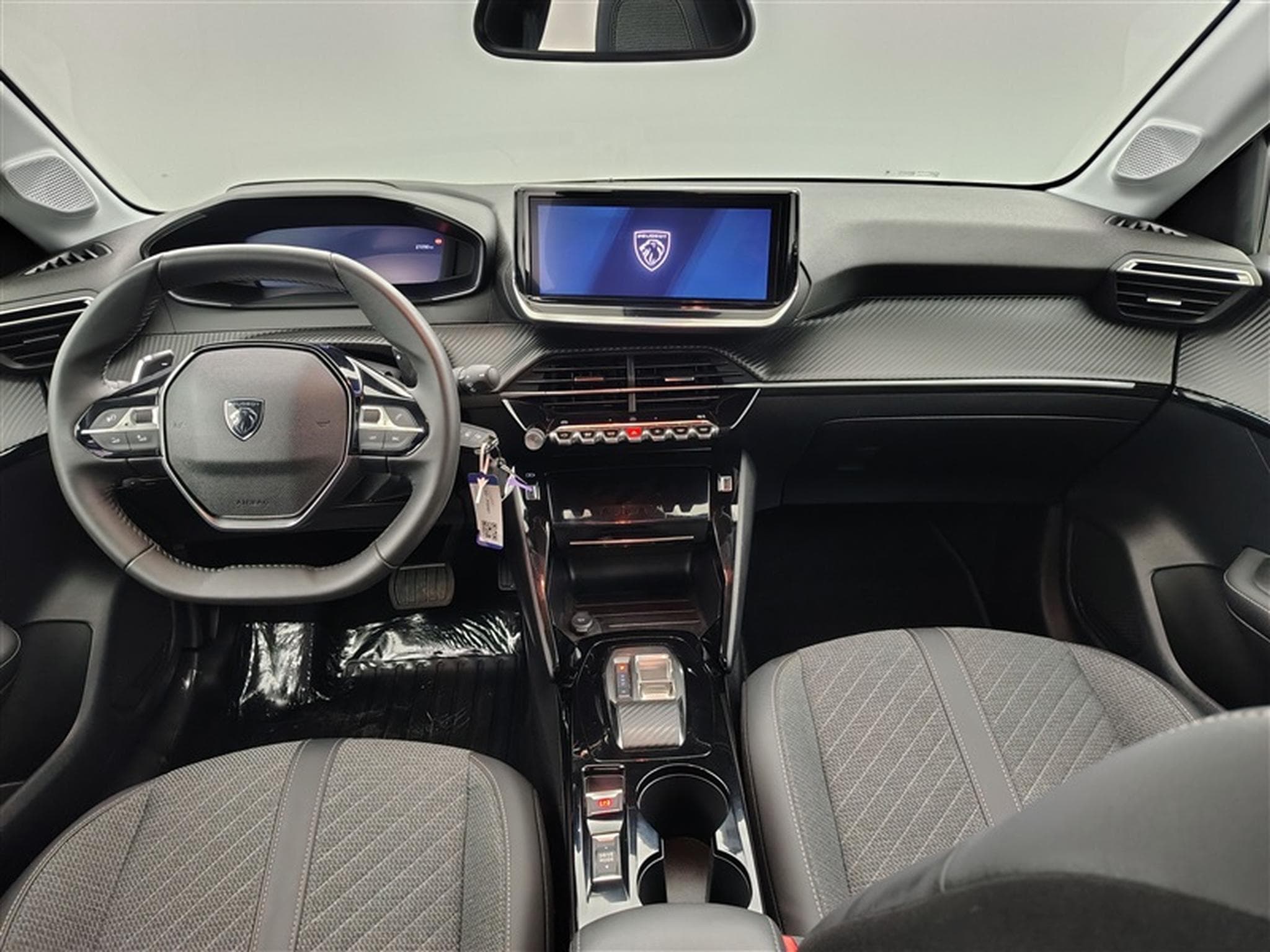 Peugeot 208 1.2 Hybrid 100cv e-DSC6 Allure CARPLAY / FULL LED / S-CUIR (2025) - Photo 8