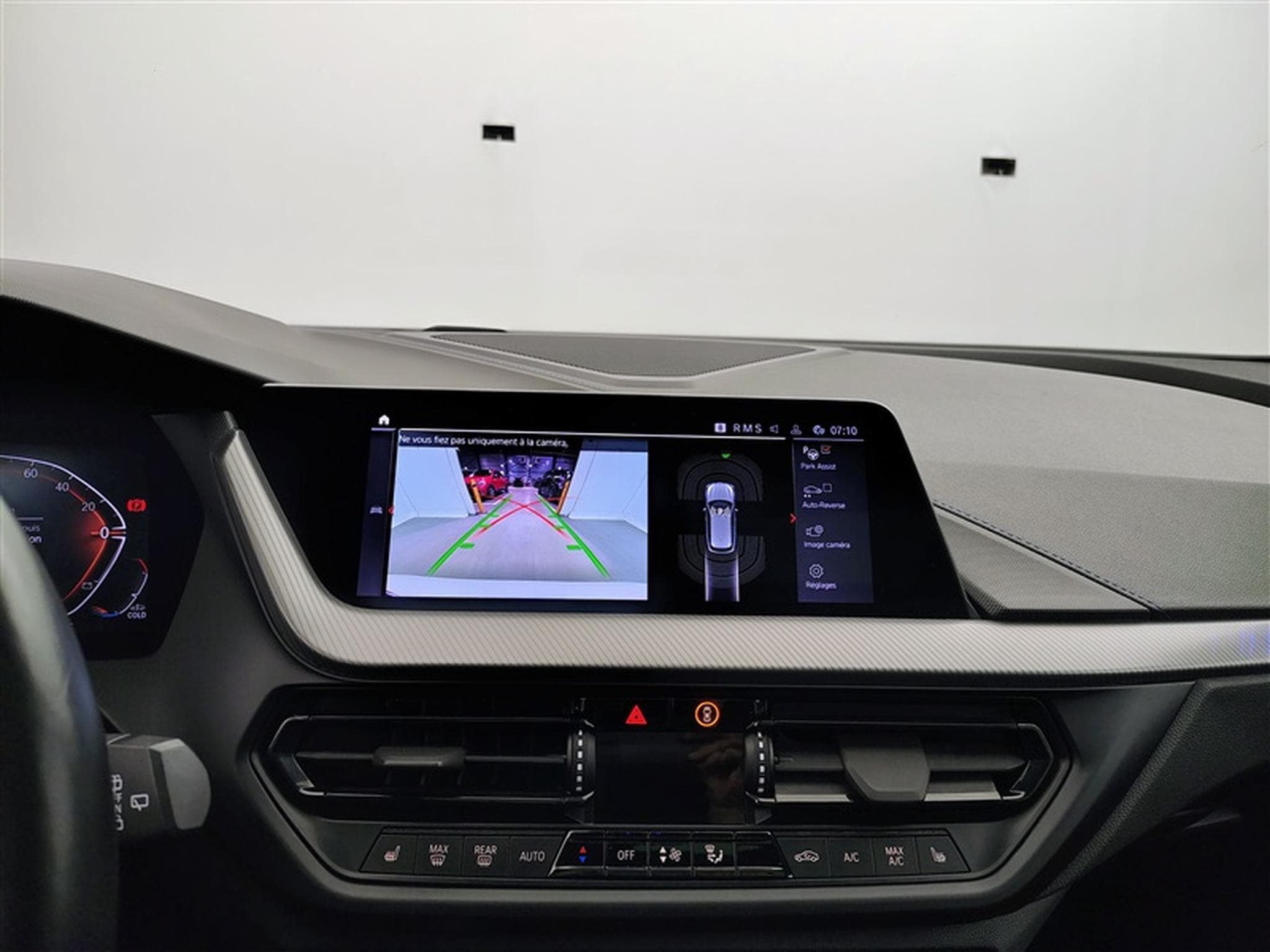 BMW 118 iA PACK M NAVI / FULL LED / S-CUIR / PANO (2023) - Photo 18