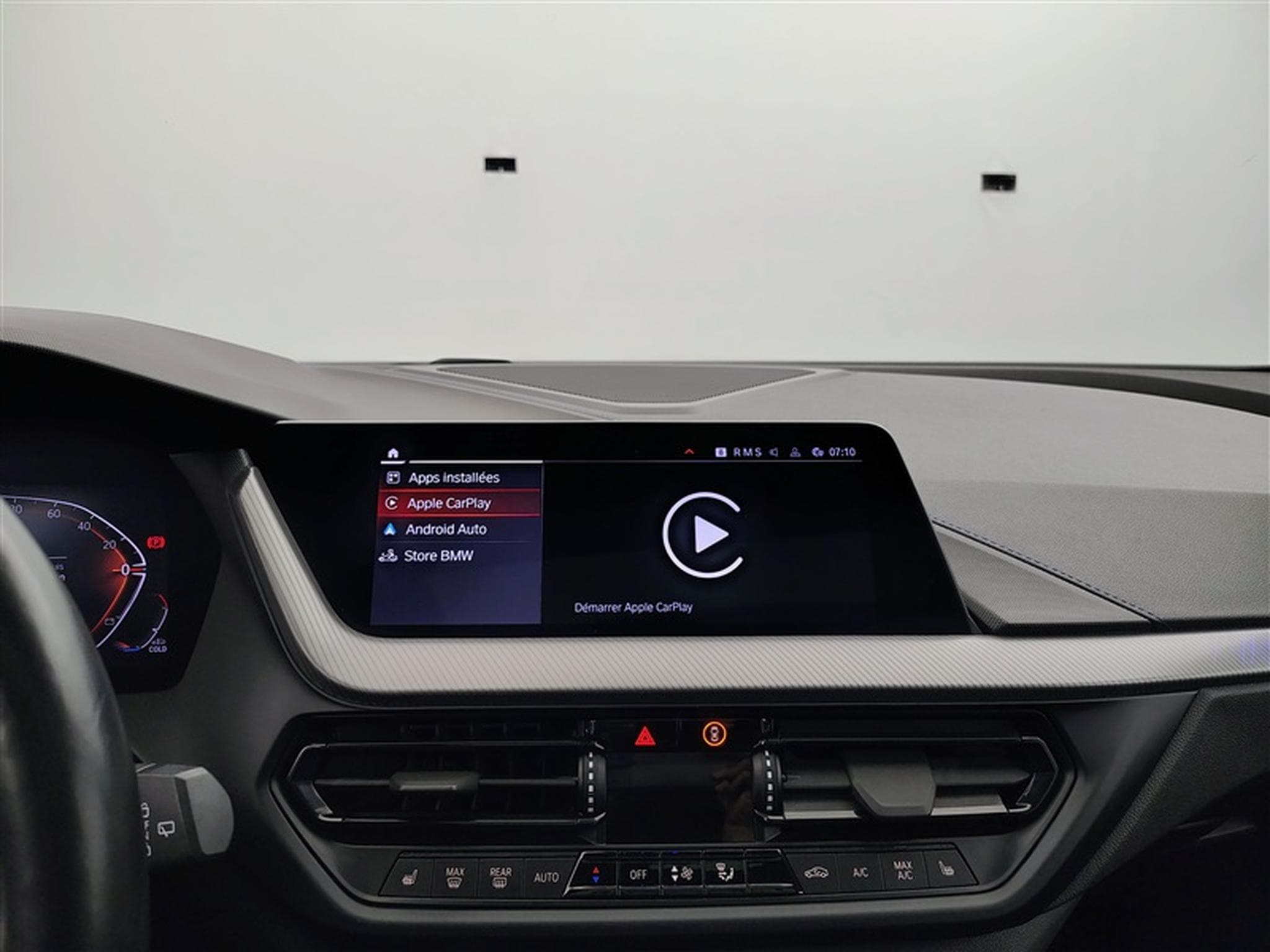 BMW 118 iA PACK M NAVI / FULL LED / S-CUIR / PANO (2023) - Photo 22