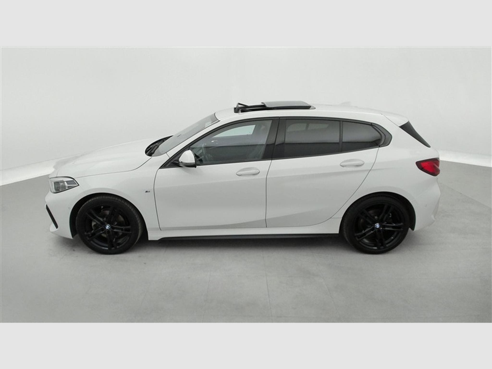 BMW 118 iA PACK M NAVI / FULL LED / S-CUIR / PANO (2023) - Photo 3