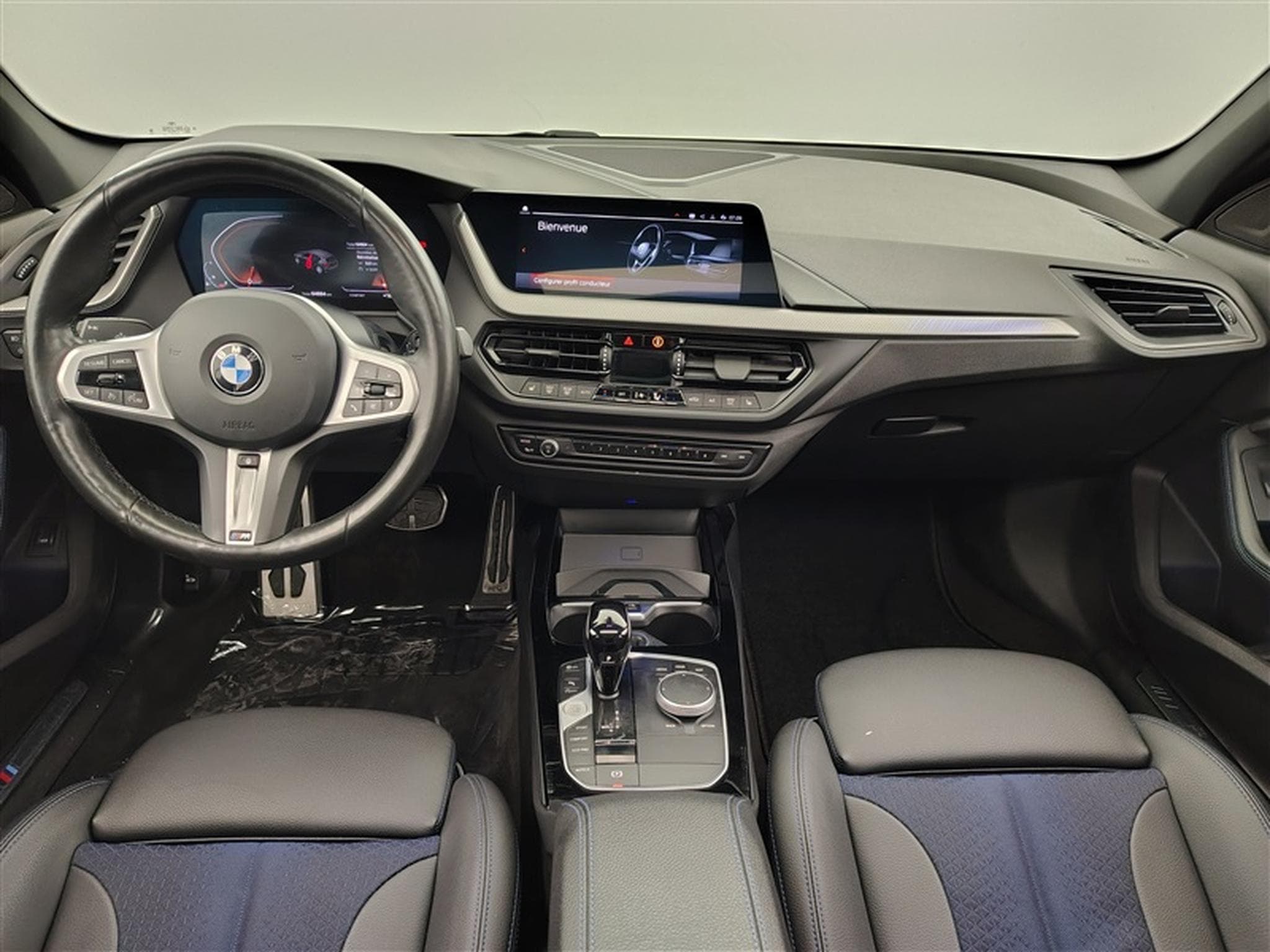BMW 118 iA PACK M NAVI / FULL LED / S-CUIR / PANO (2023) - Photo 8