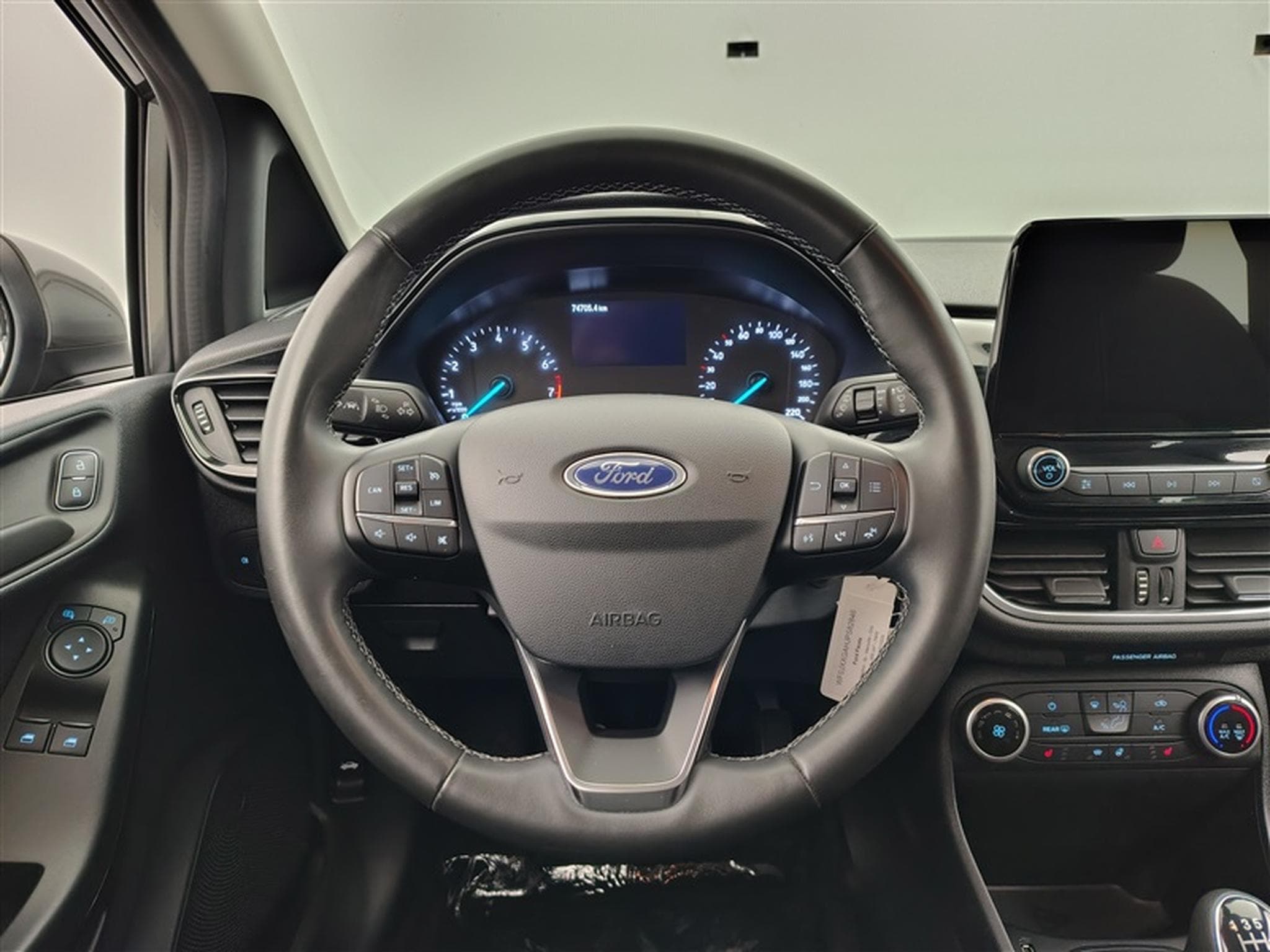 Ford Fiesta 1.0 EcoBoost Connected CARPLAY/LED/PDC (2024) - Photo 9