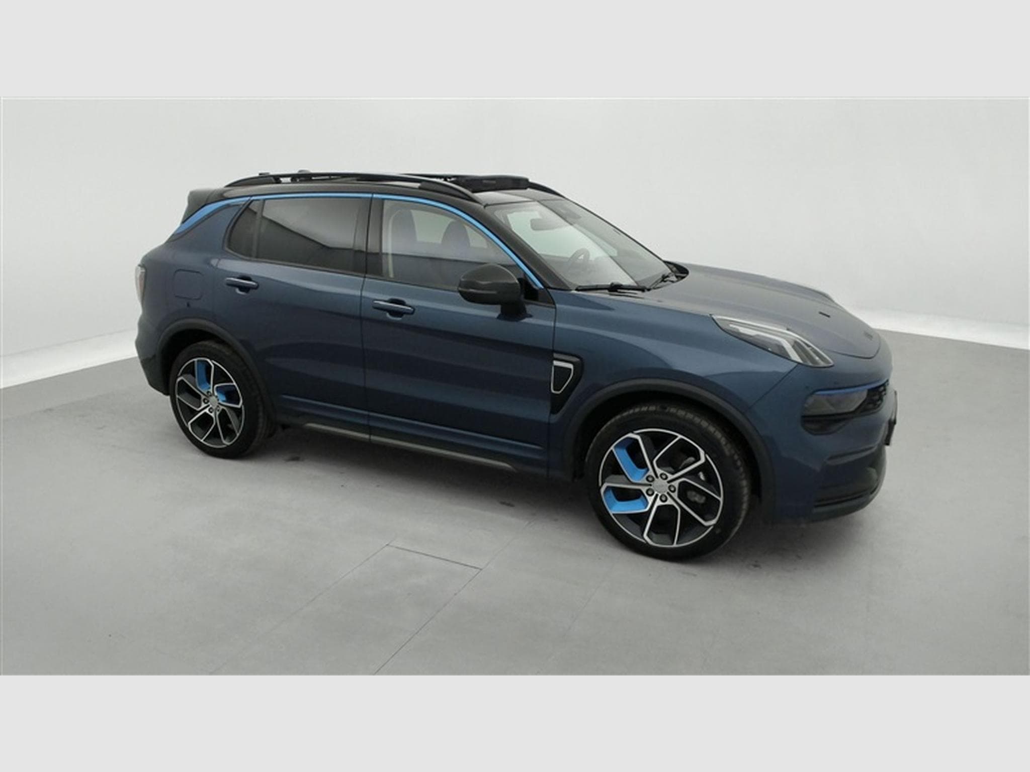 Lynk & Co 01 1.5 Turbo PHEV NAVI / FULL LED / PANO / CAMERA / ALU 20" (2023) - Photo 25