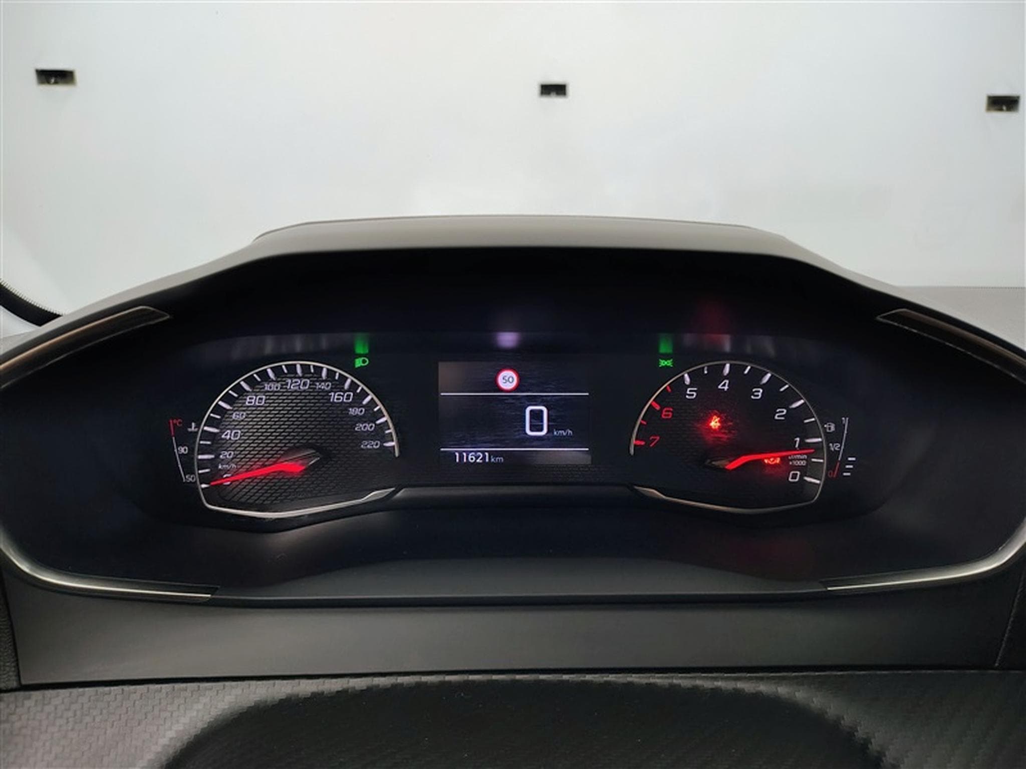 Peugeot 208 1.2 PureTech 75cv Active Pack CARPLAY / FULL LED / PDC AR (2024) - Photo 10