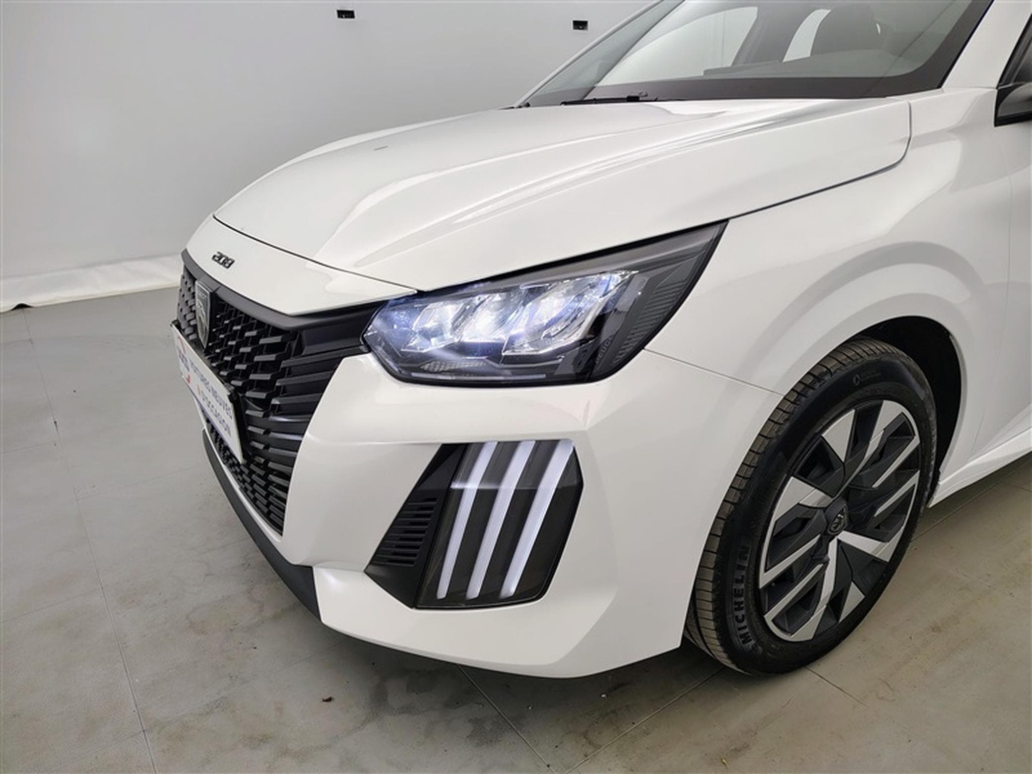 Peugeot 208 1.2 PureTech 75cv Active Pack CARPLAY / FULL LED / PDC AR (2024) - Photo 15