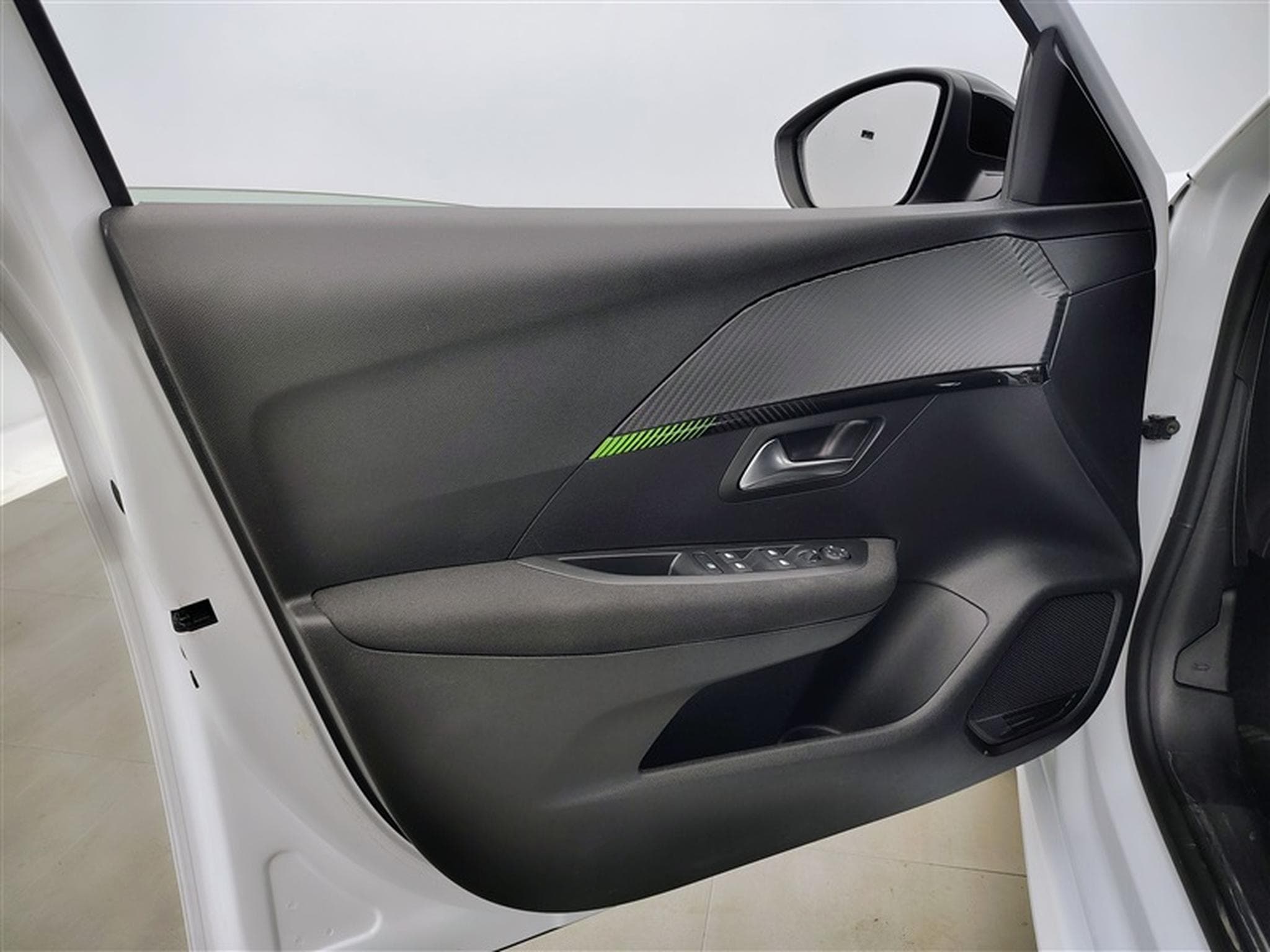 Peugeot 208 1.2 PureTech 75cv Active Pack CARPLAY / FULL LED / PDC AR (2024) - Photo 17