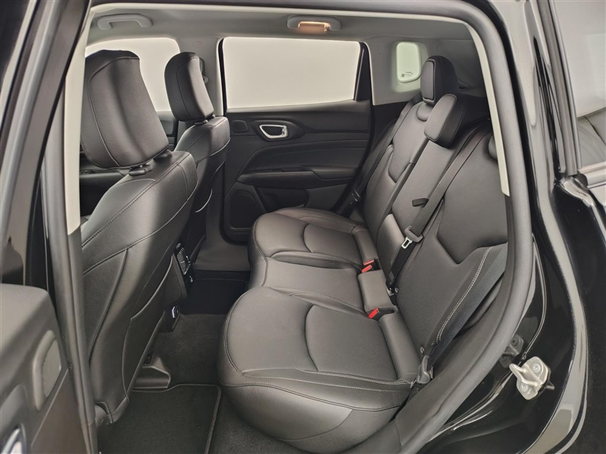 Jeep Compass 1.5 Turbo GSE T4 e-Hybrid BVR7 CUIR / CARPLAY / FULL LED (2023) - Photo 13