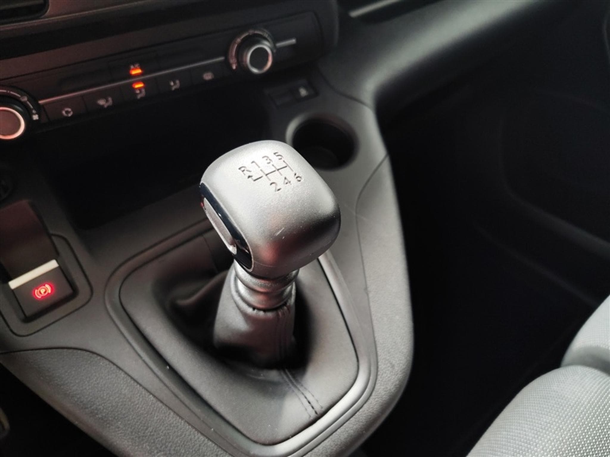 Peugeot Partner 1.5 BlueHDi L2 Heavy S/S (EU6.4) CLIM/PDC (2023) - Photo 12