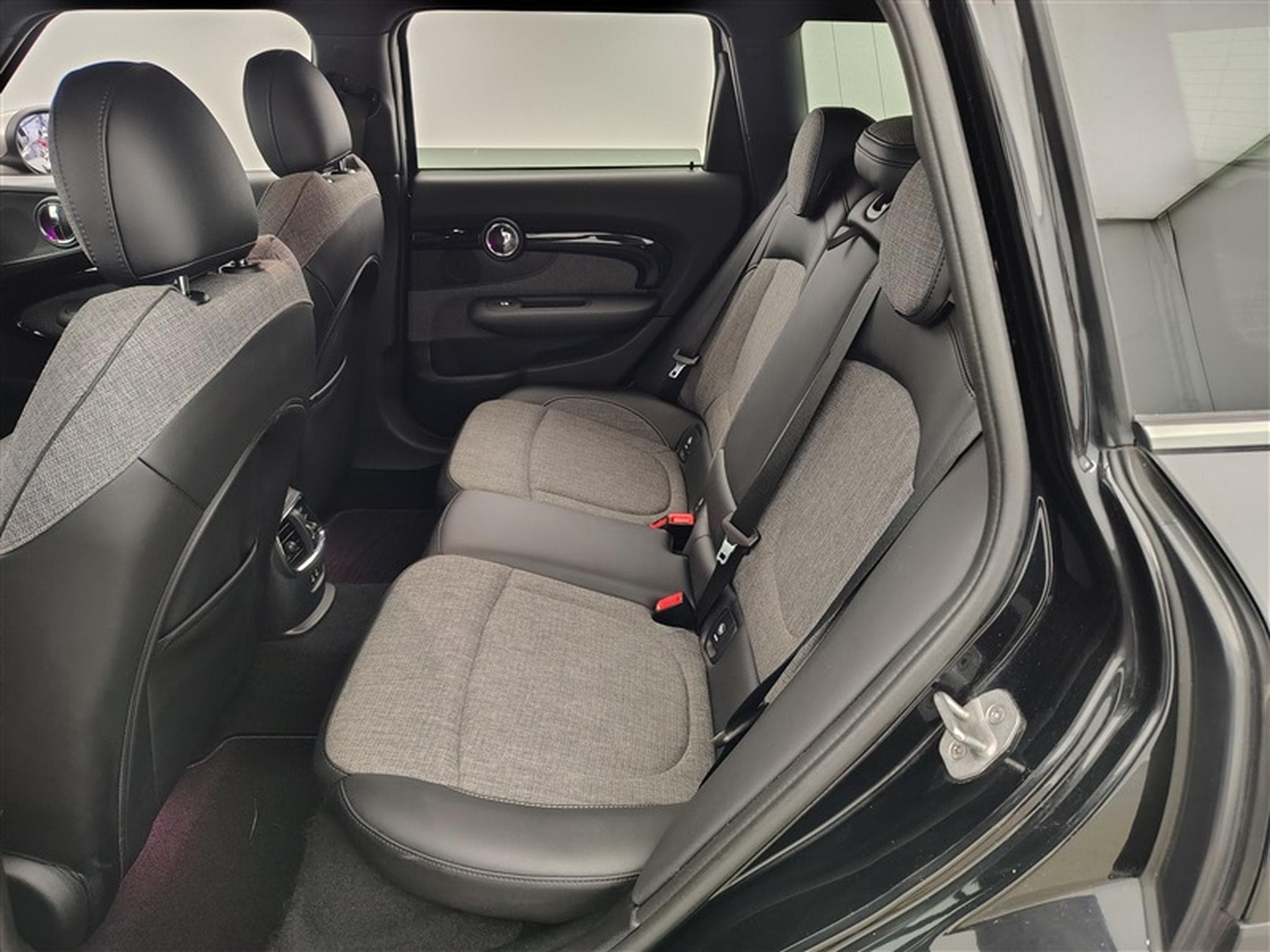 MINI Clubman 1.5A OPF S-CUIR/CAM/CARPLAY/SIEGES CH (2023) - Photo 13