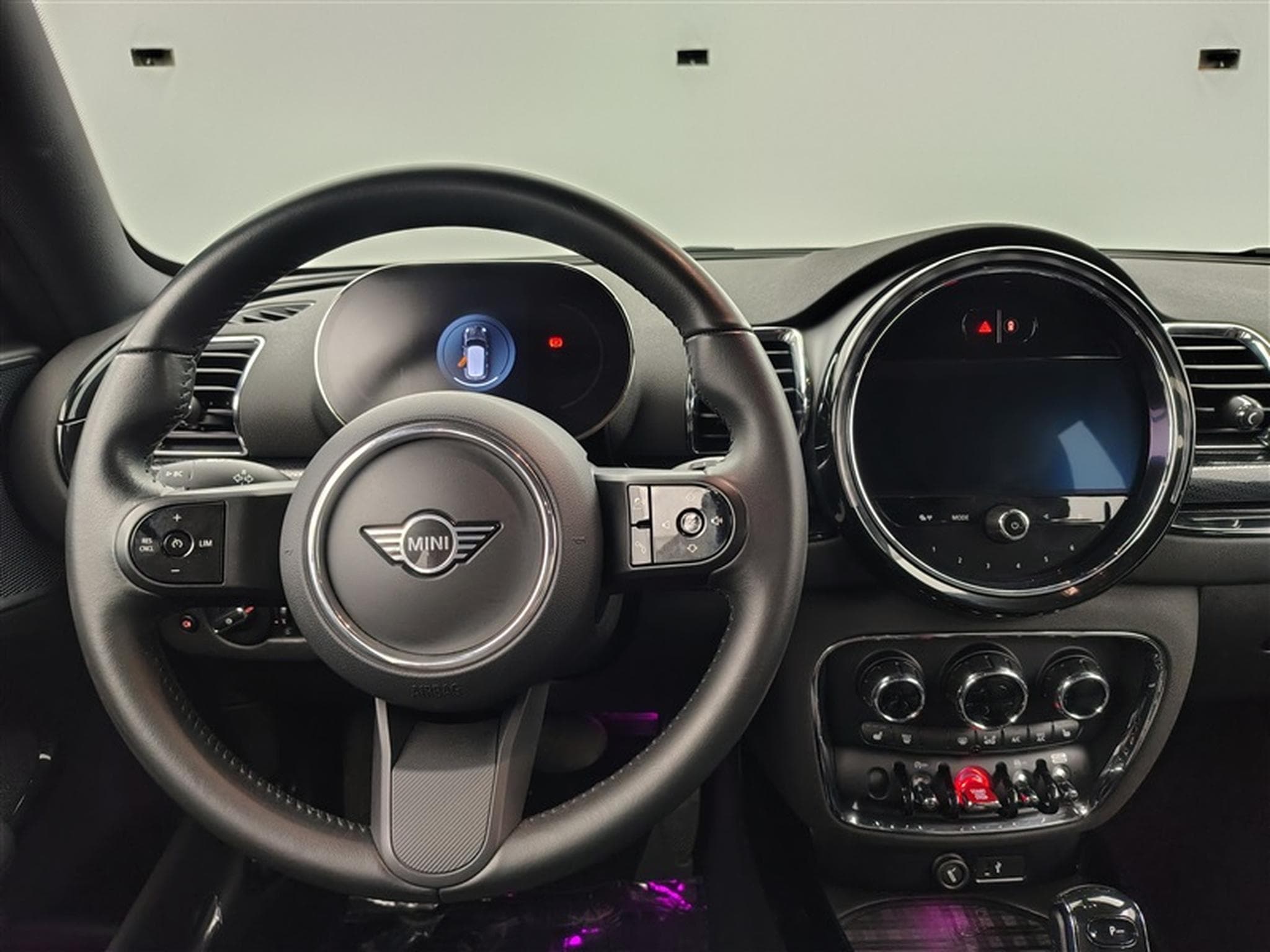 MINI Clubman 1.5A OPF S-CUIR/CAM/CARPLAY/SIEGES CH (2023) - Photo 9