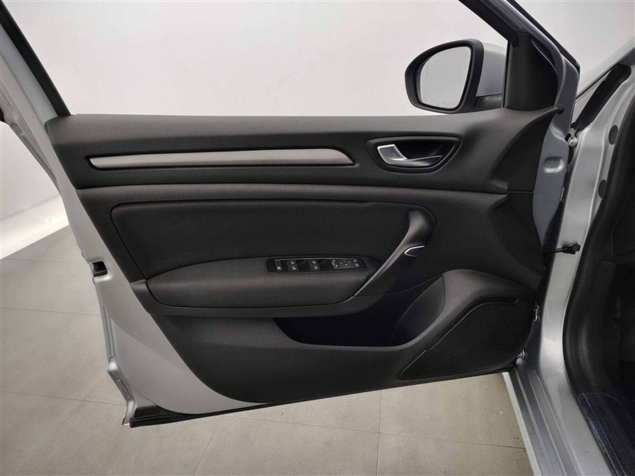 Renault Megane 1.0 TCe 115 Business Ed. NAVI / FULL LED (2022) - Photo 17